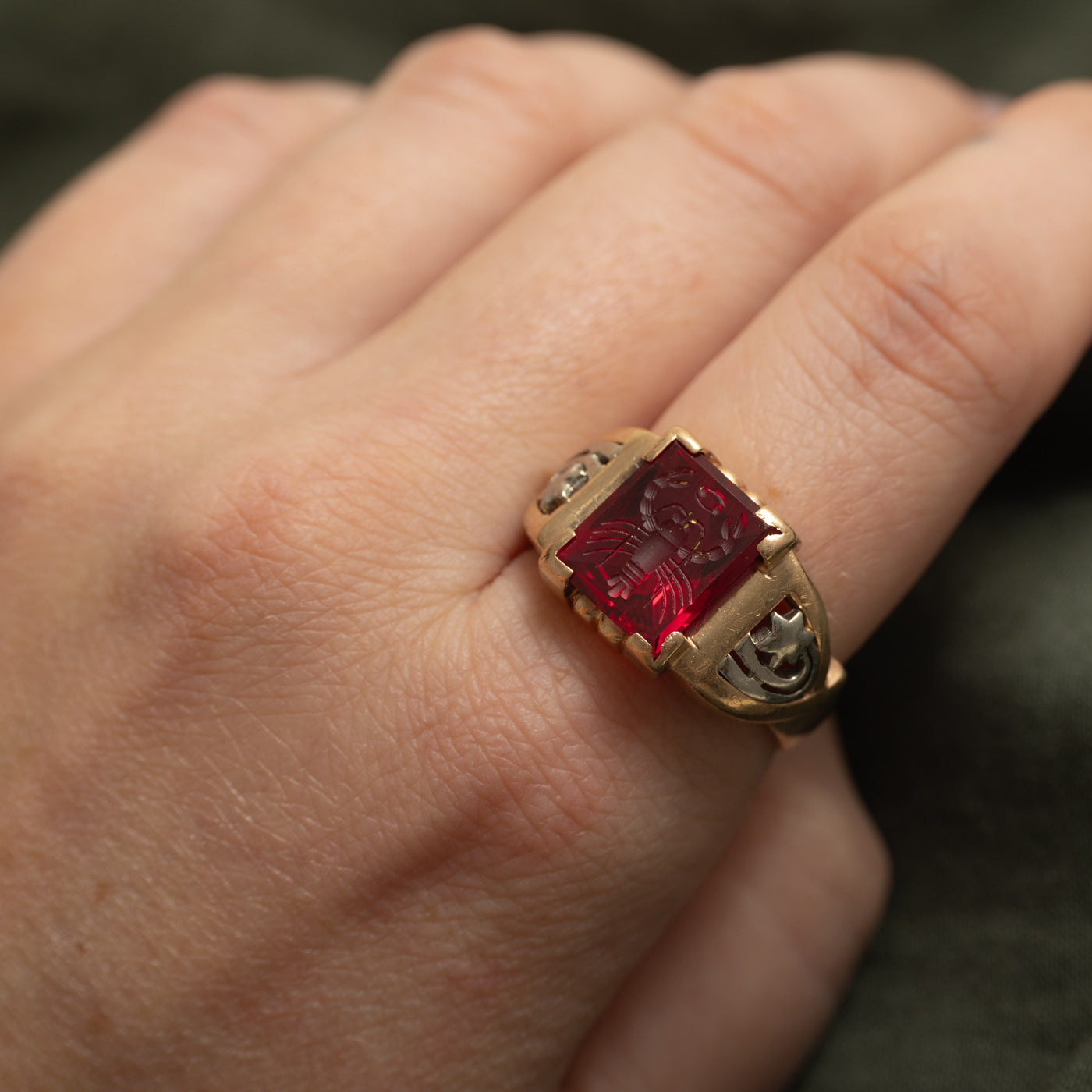 Two Tone Synthetic Ruby Lobster Intaglio Ring | SZ 10.5