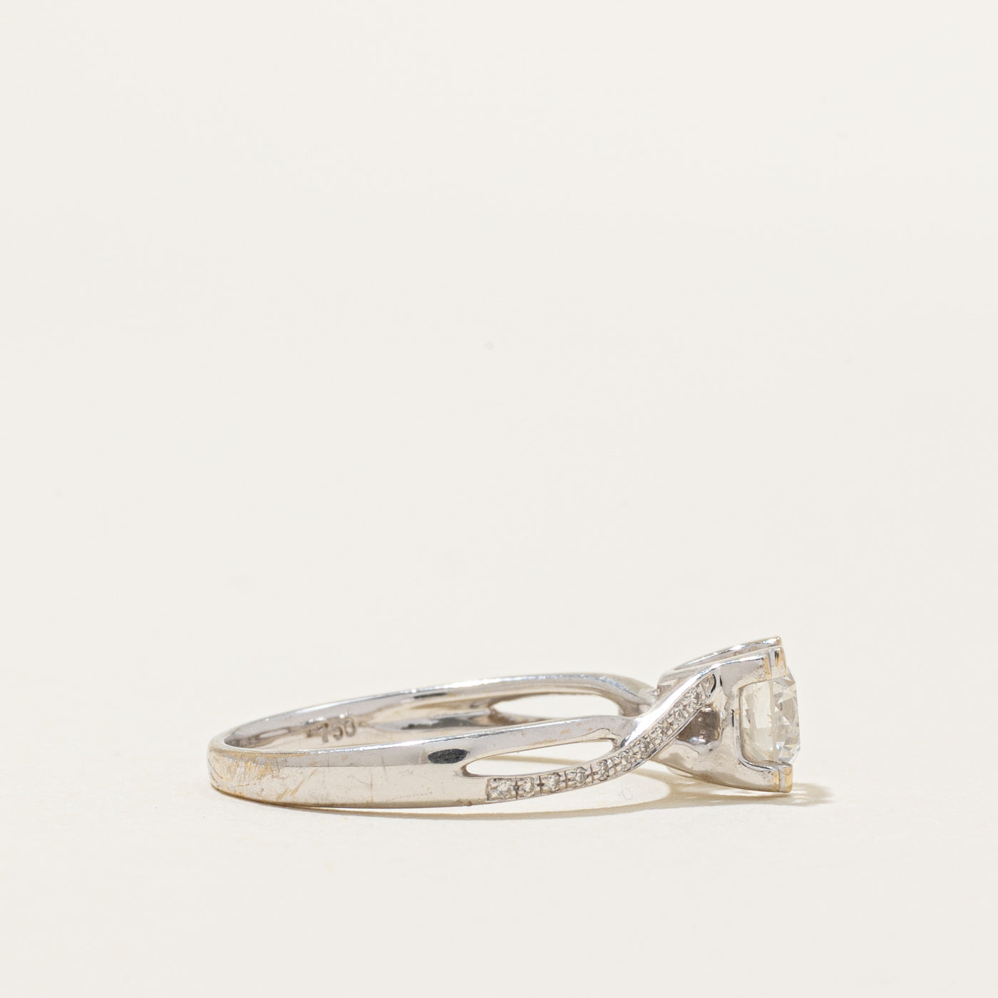18k Diamond Cross Over Engagement Ring | 0.93ctw SI2 I | SZ 5.25