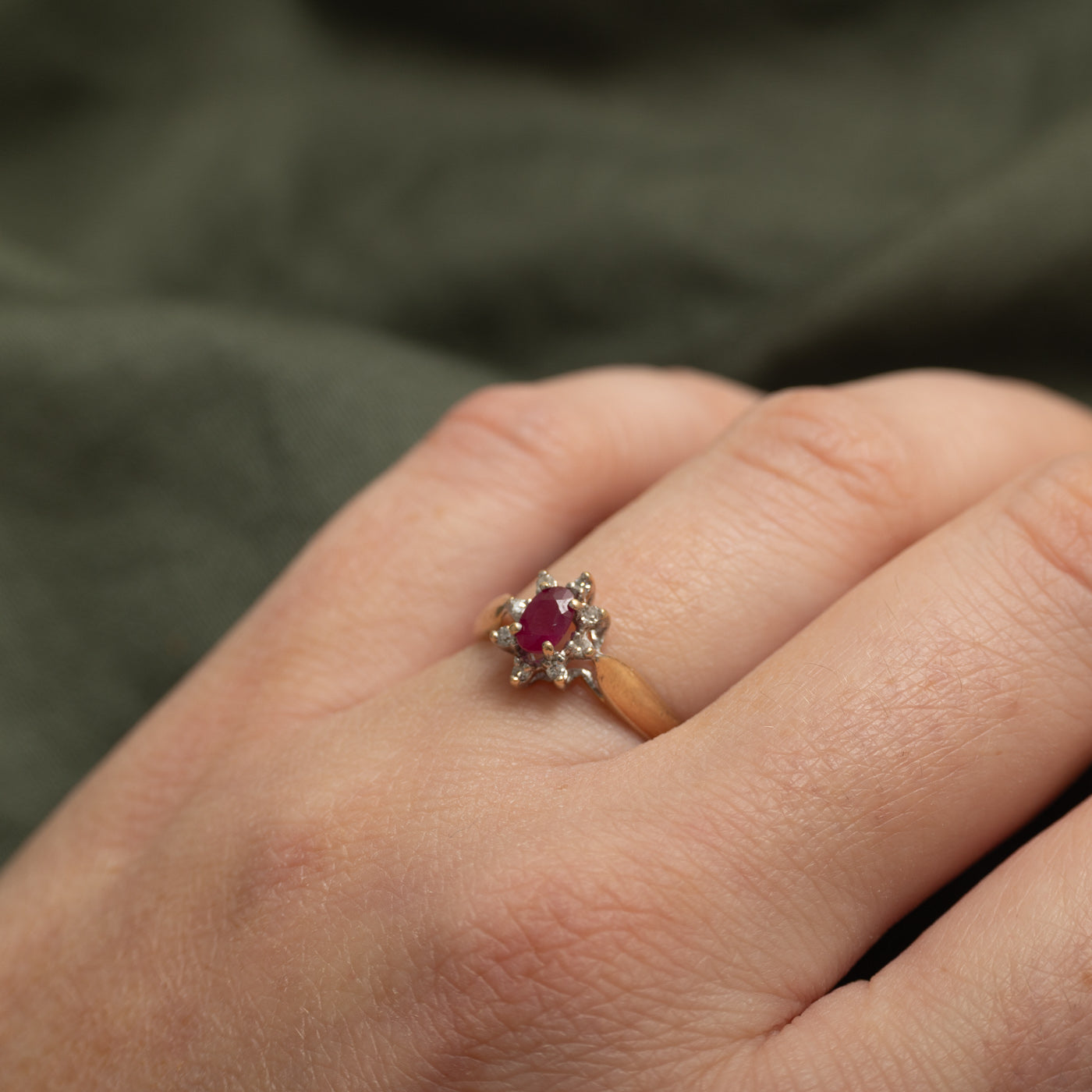 Oval Cut Ruby & Diamond Petal Ring | SZ 5.5