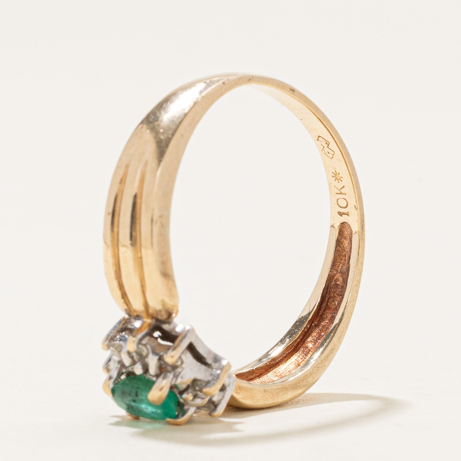 Emerald & Diamond Petal Halo Ring | 0.15ct, 0.04ctw | SZ 7.25 |