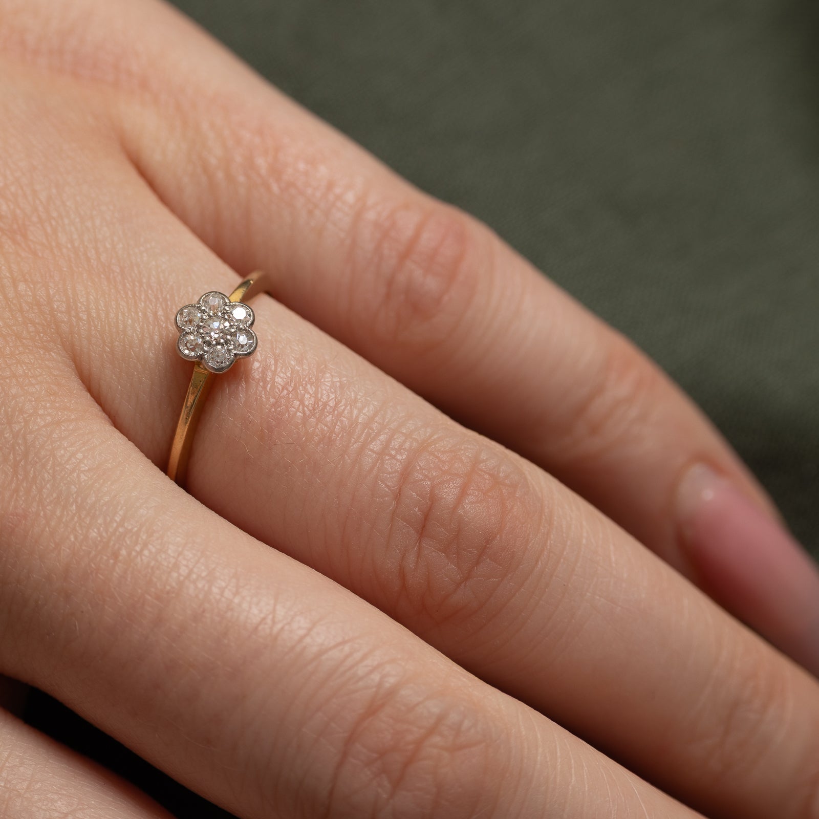 Bague marguerite en diamant taille ancienne européenne | 0,12 ct | Taille 6,5
