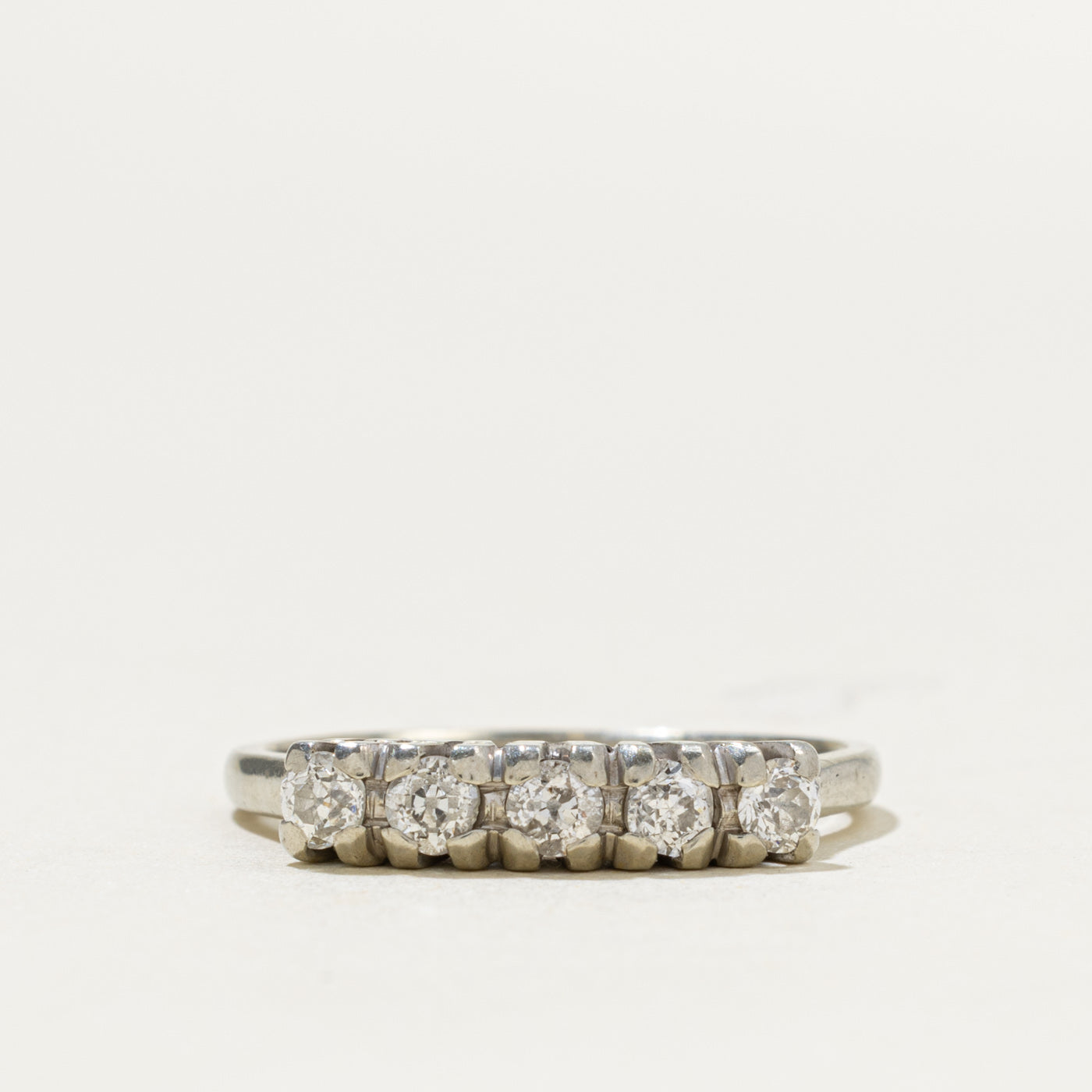 Five Stone Diamond Grooved Band | 0.28ctw | 1.65mm | SZ 7.5