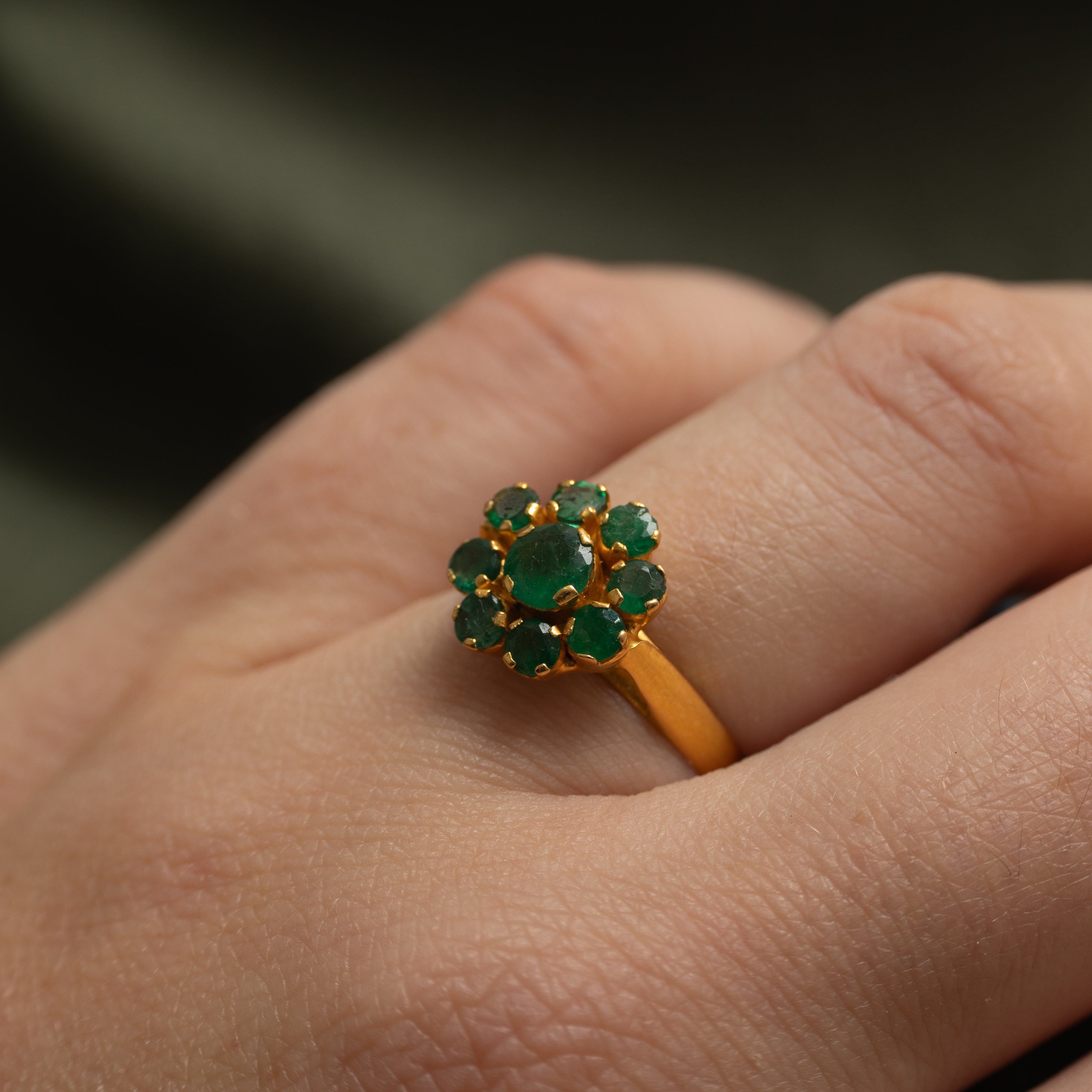 18k Emerald Floral Cluster Ring | 0.71ctw | SZ 5.5