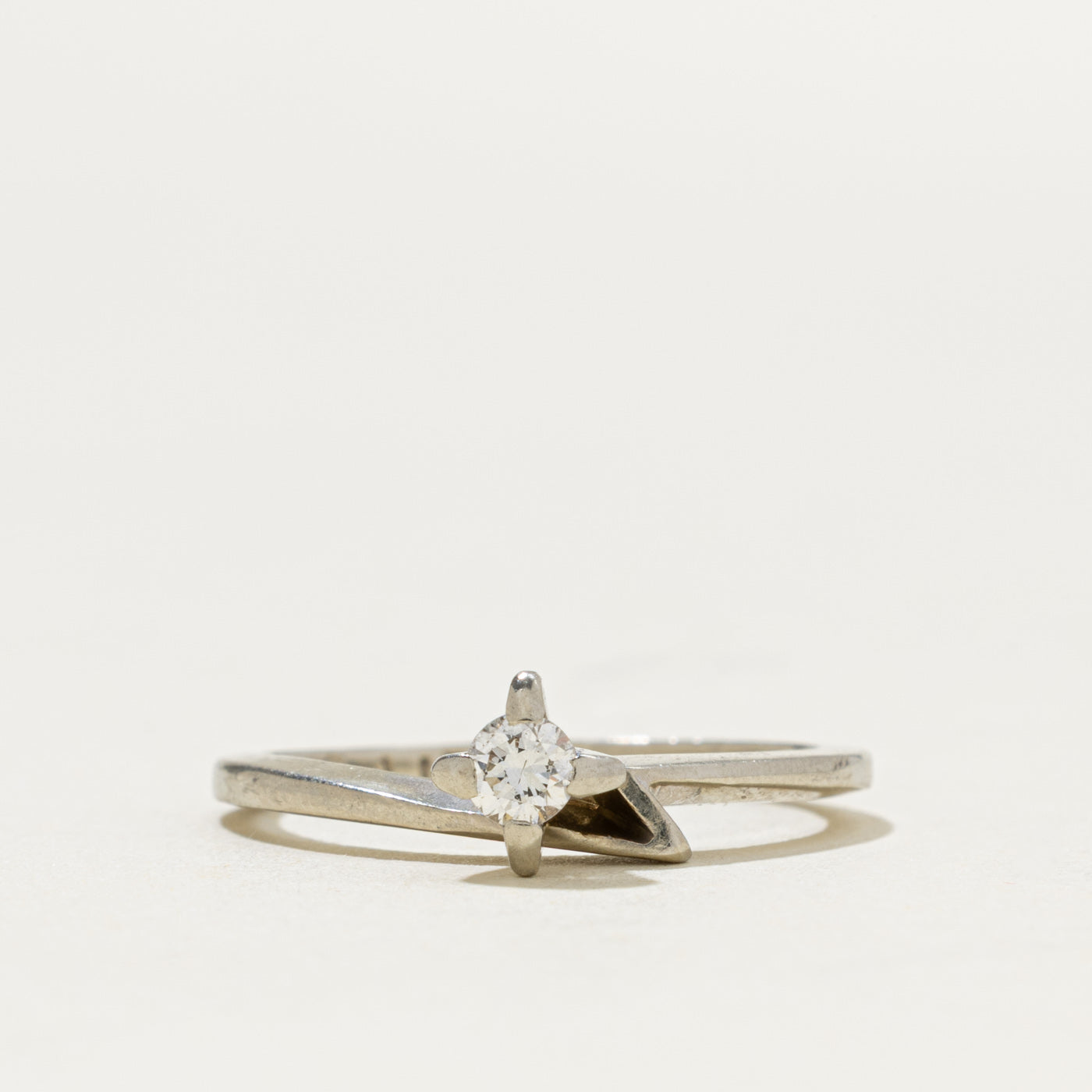 18k Solitaire Diamond Geometric Ring | 0.13ct | SZ 6.5