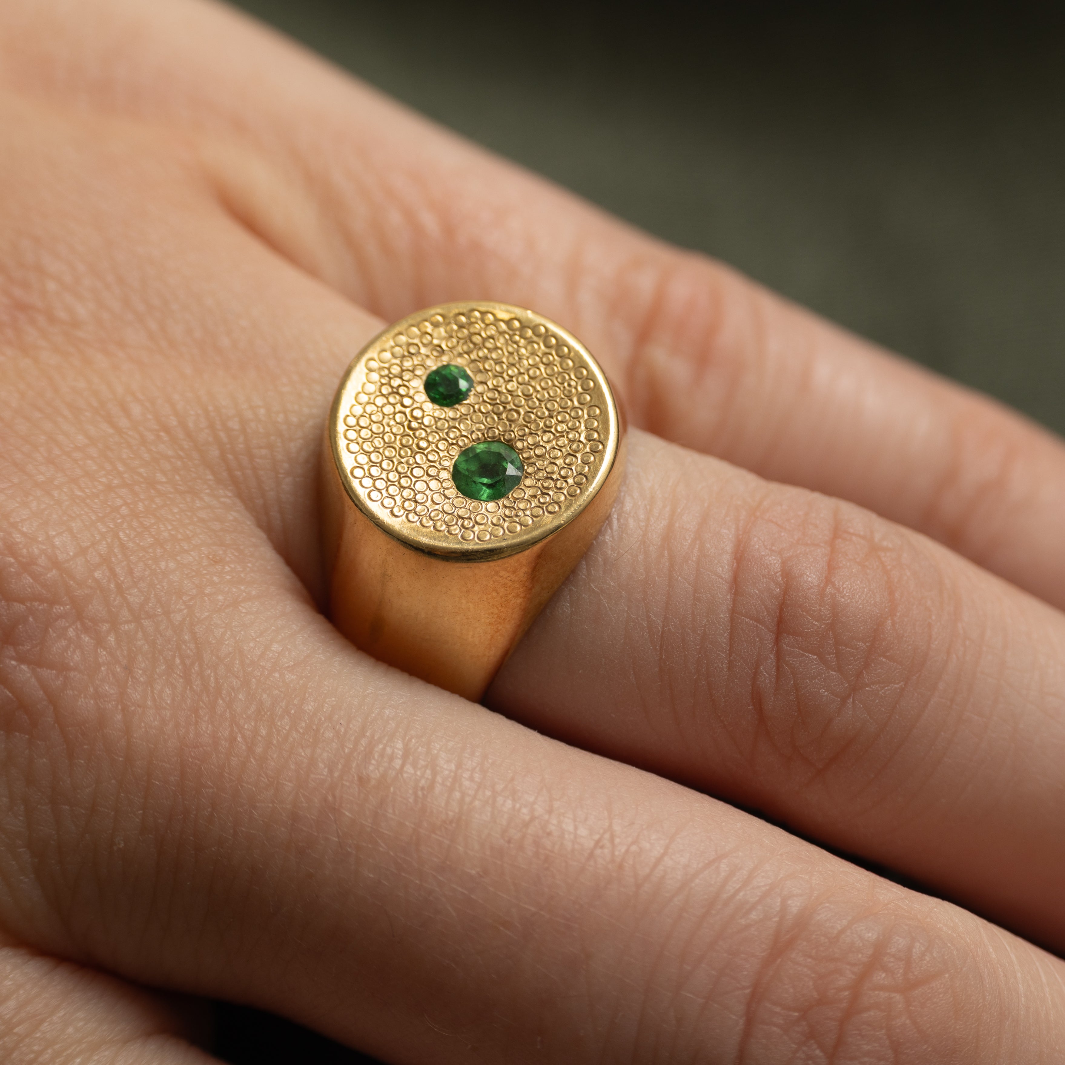 Canadian 18k Emerald Textured Signet Ring | 0.18ctw | SZ 8.25