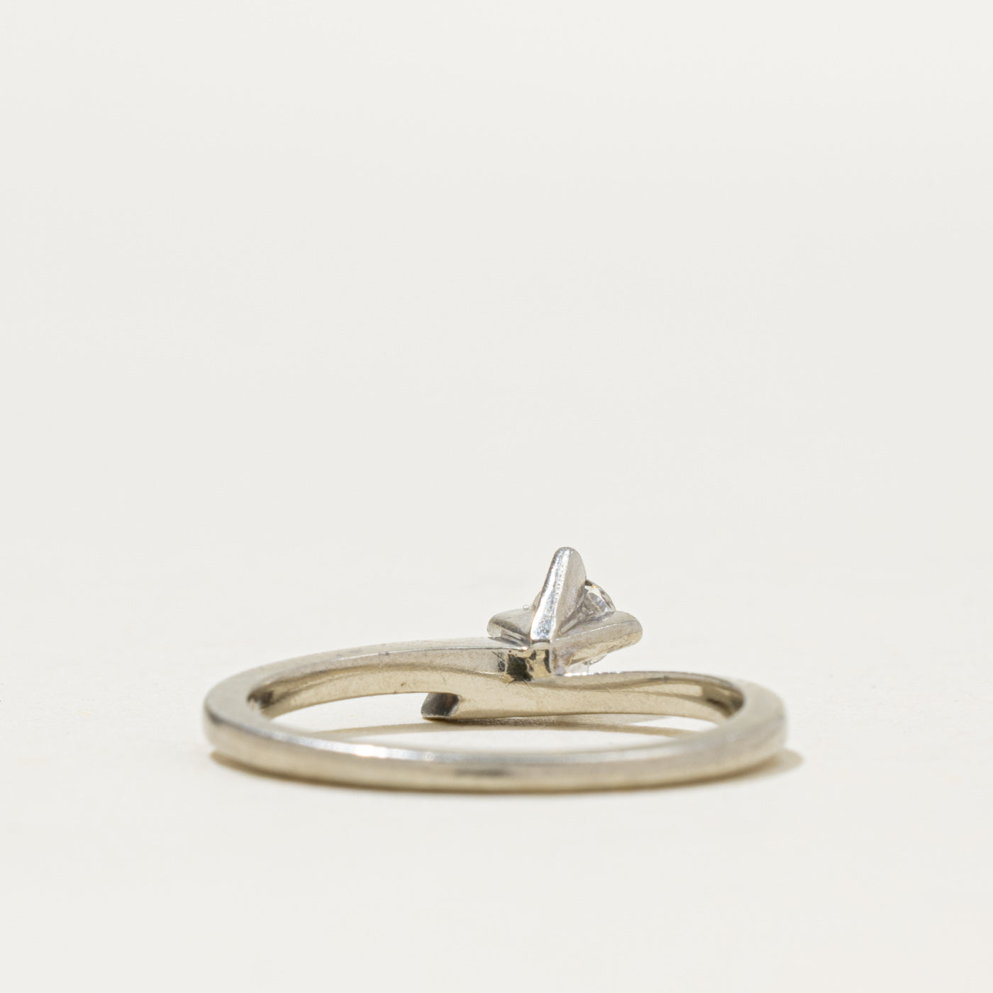18k Solitaire Diamond Geometric Ring | 0.13ct | SZ 6.5