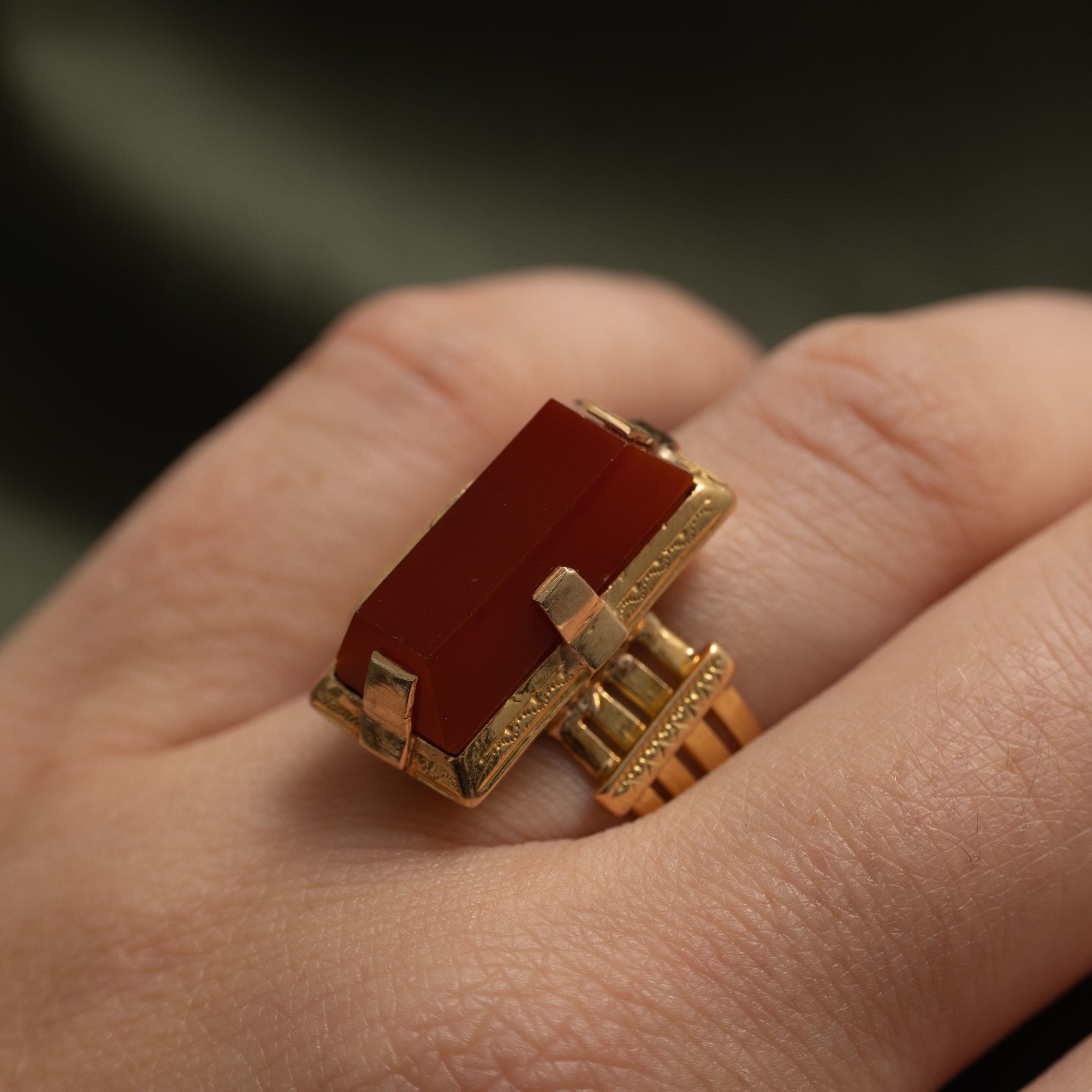 18k Cabochon Carnelian Textured Cocktail Ring | 5.19ct | SZ 10
