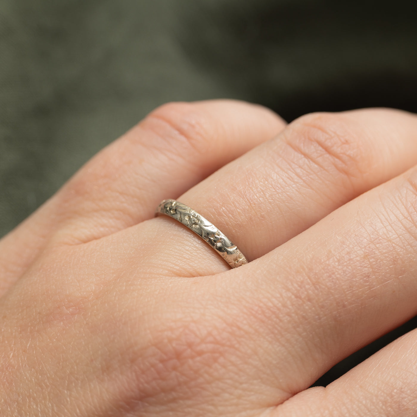 Alliance texturée en or blanc 18 carats | 2,65 mm | Taille 6