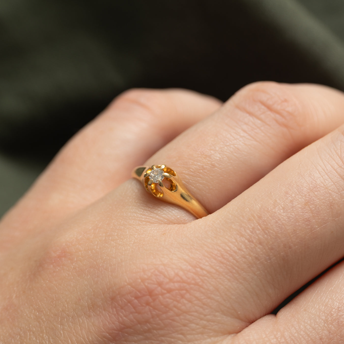 18k Belcher Set Diamond Ring | 0.10ct | SZ 6