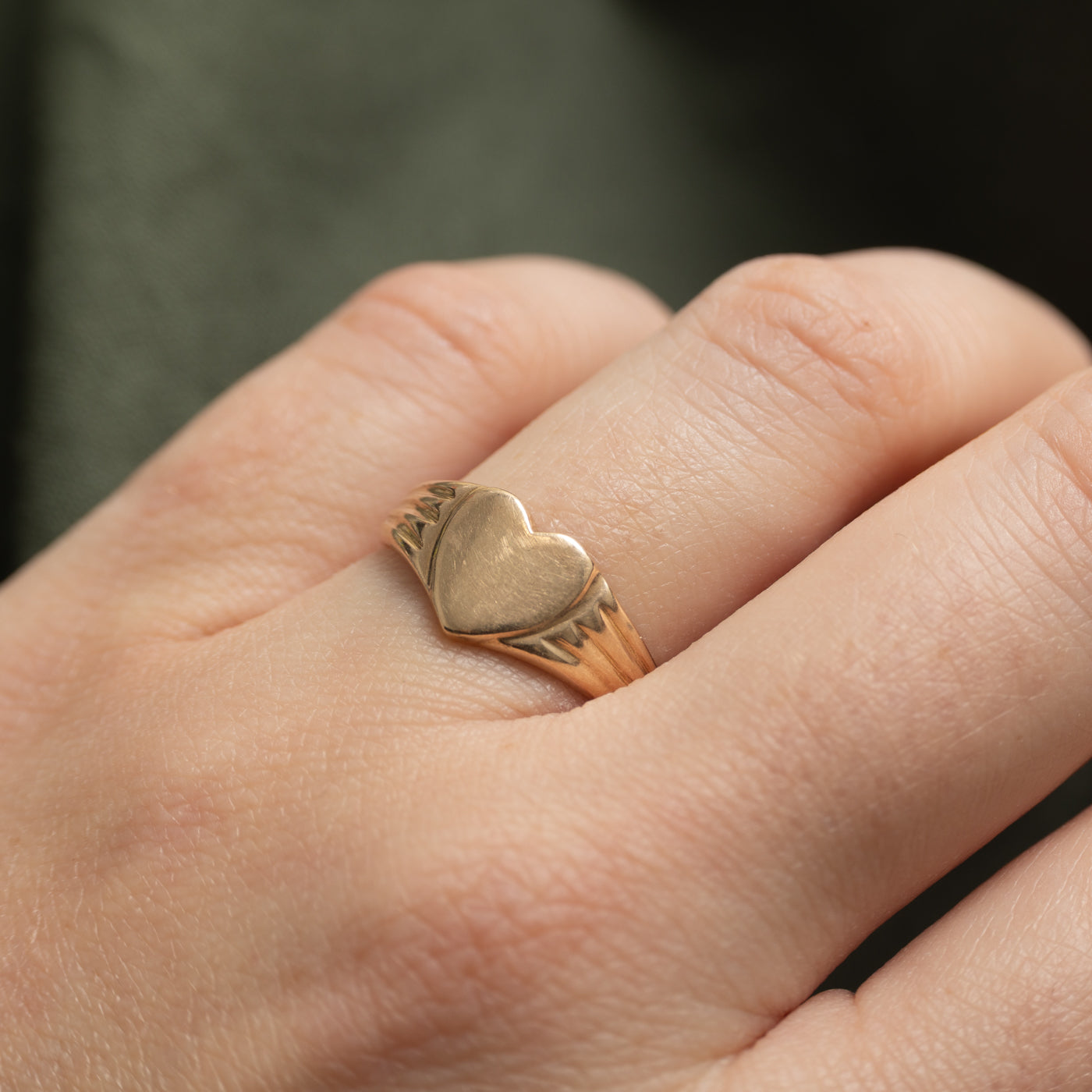 10k Yellow Gold Heart Signet Ring | SZ 7