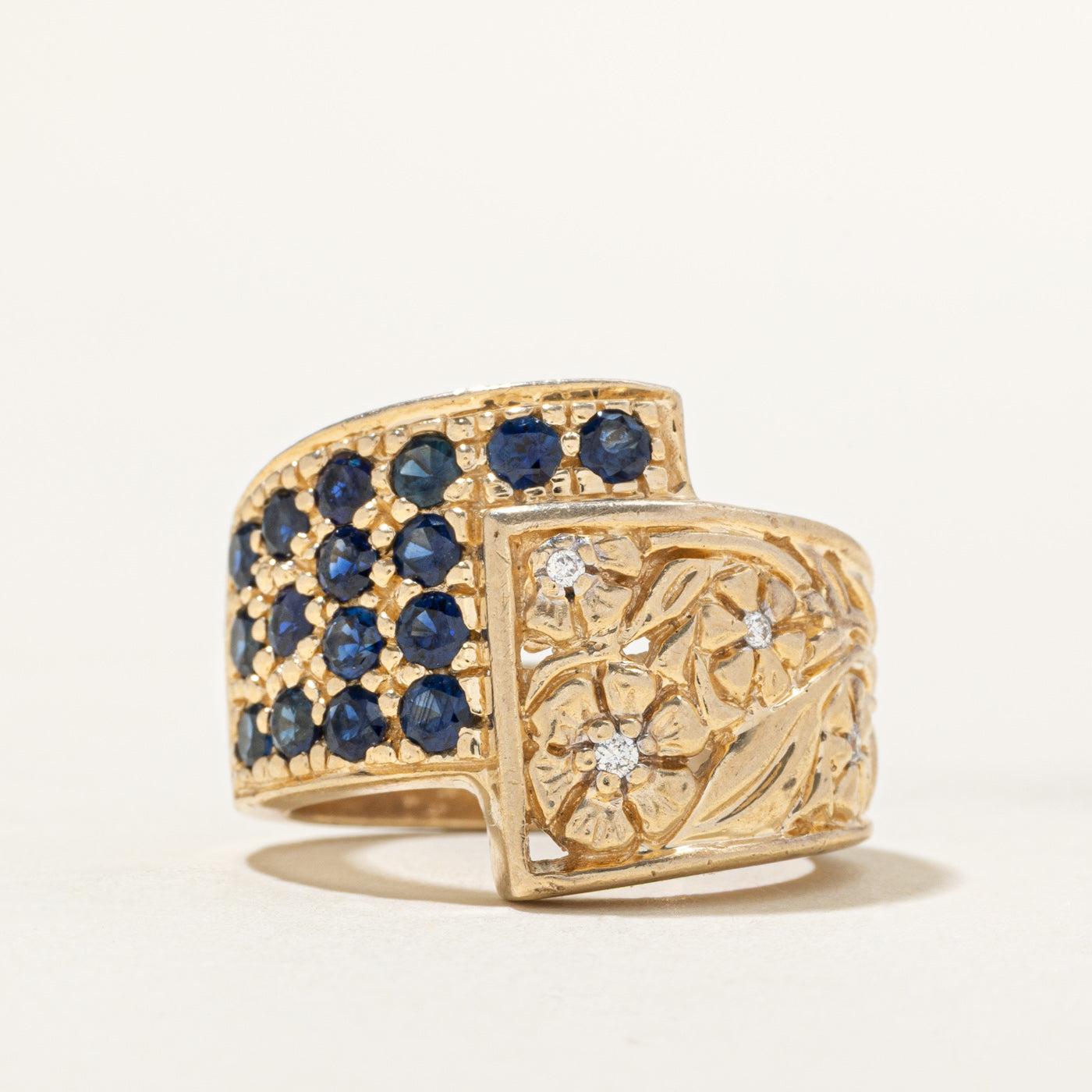 Sapphire Grid & Diamond Scattered Engraved Flower Ring | 1.10ctw, 0.04ctw | SZ 7