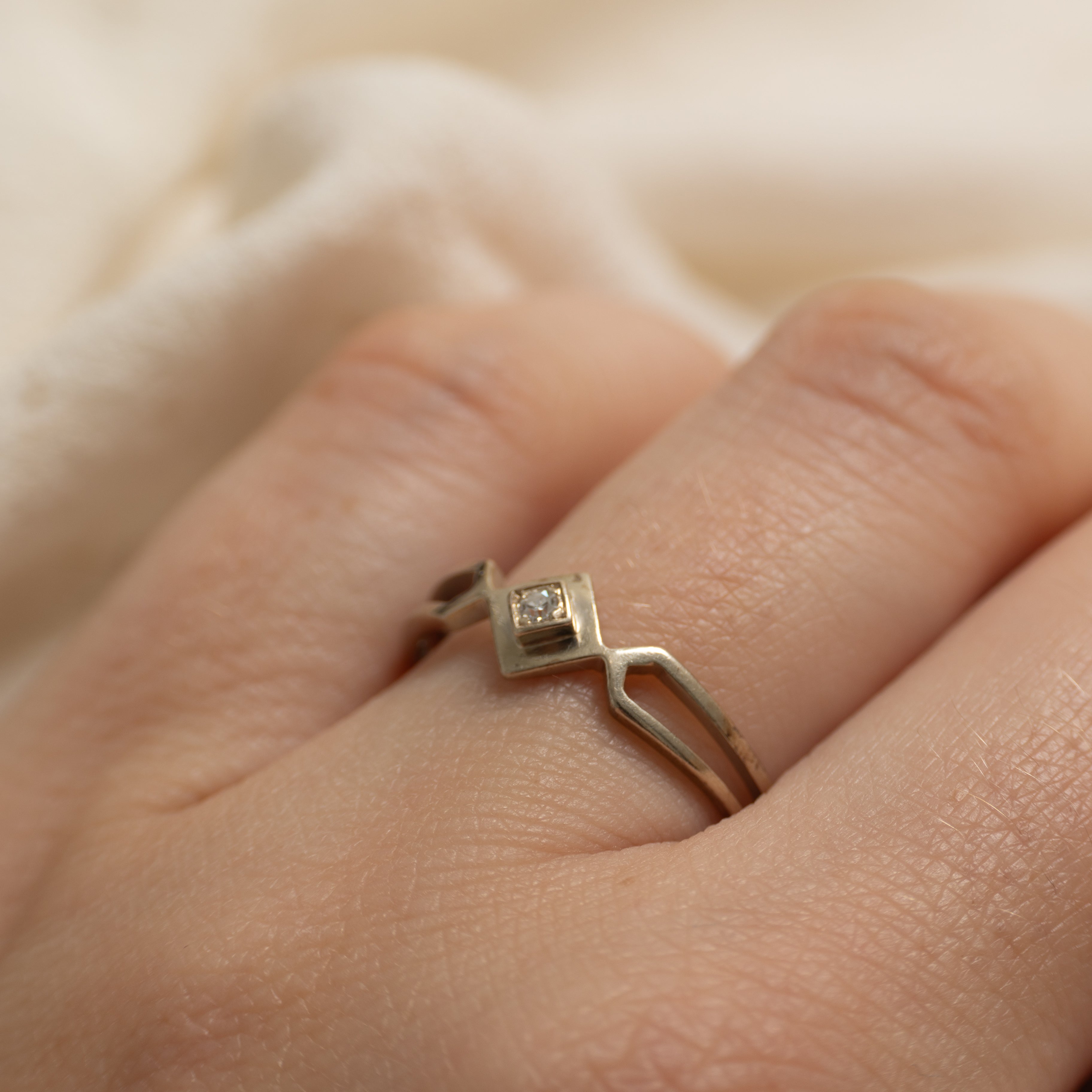Diamond Geometric Reverse Tapered Ring | SZ 8