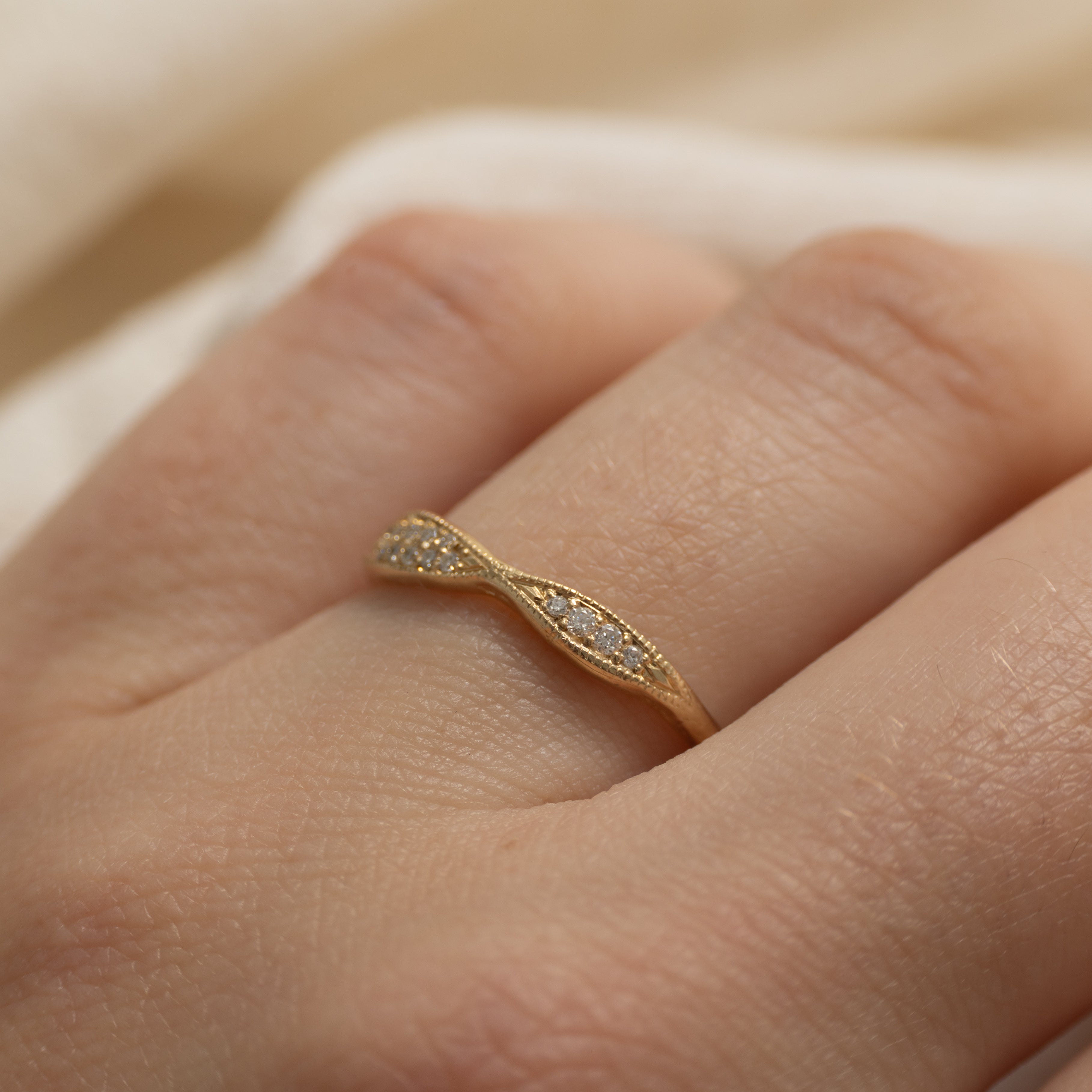 Bague marquise sertie de diamants | Taille 7,5
