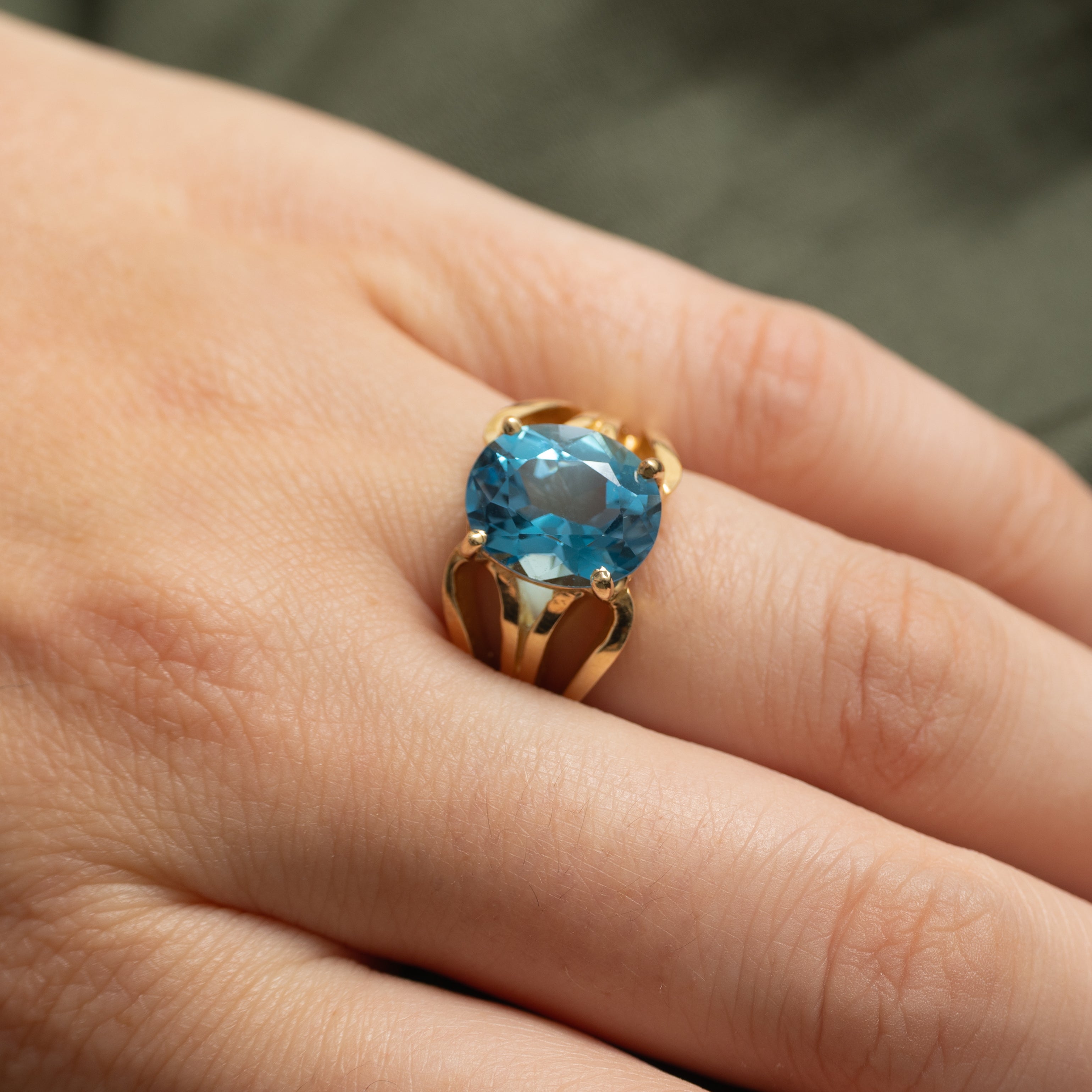 Oval Cut Blue Topaz Cocktail Ring | 6.50ct | SZ 6