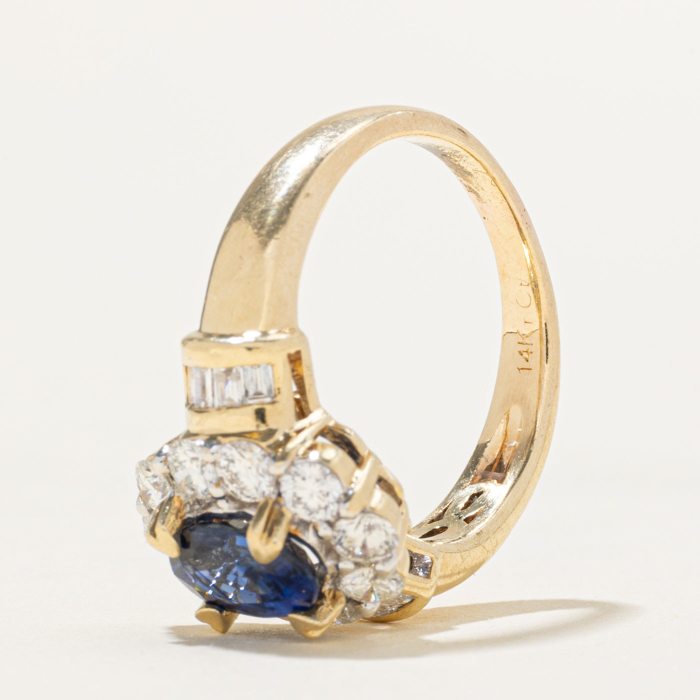 Oval Cut Sapphire & Diamond Scalloped Halo Ring | 0.93ct, 0.75ctw | SZ 5.5