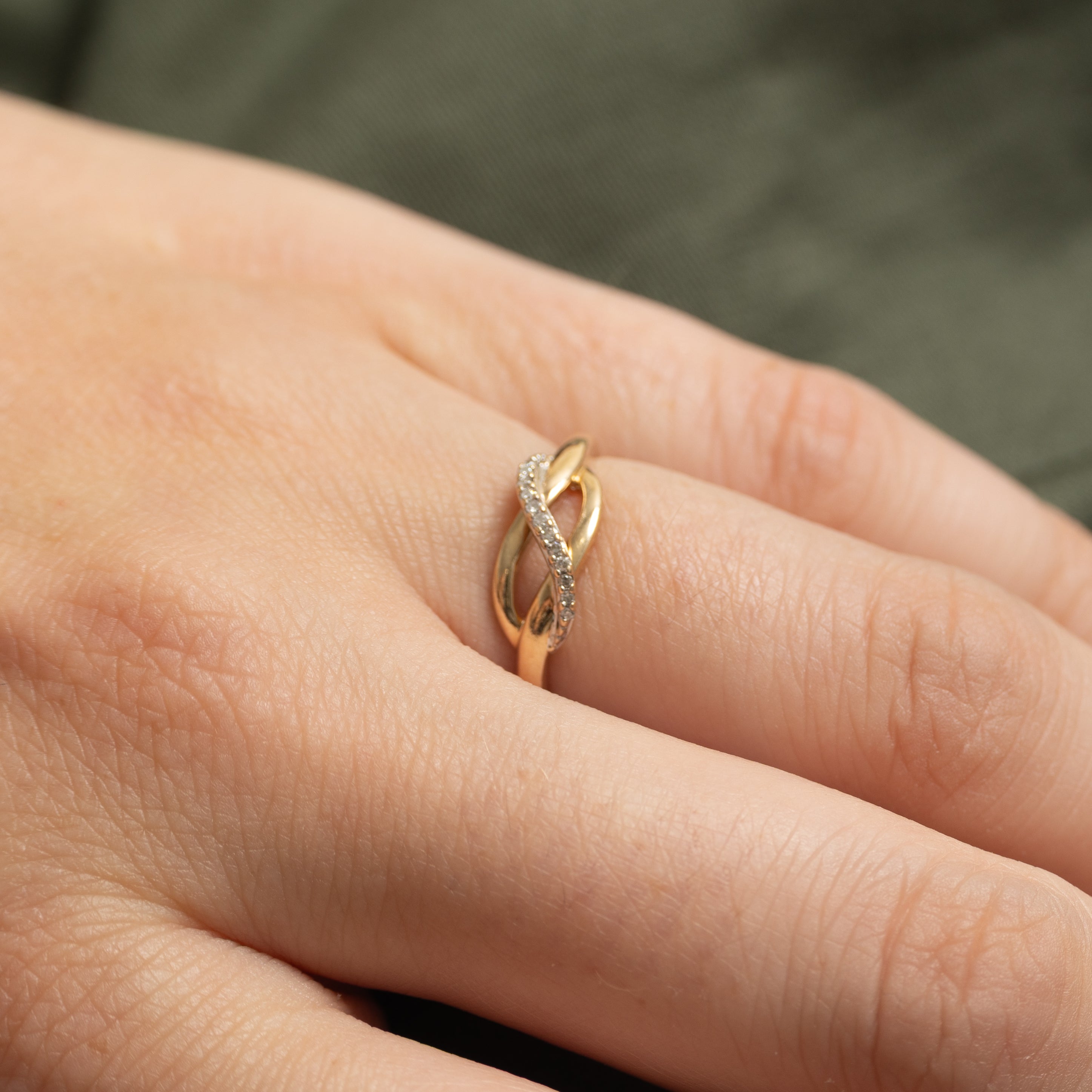 Diamond Waterfall Twisted Knot Ring | SZ 6