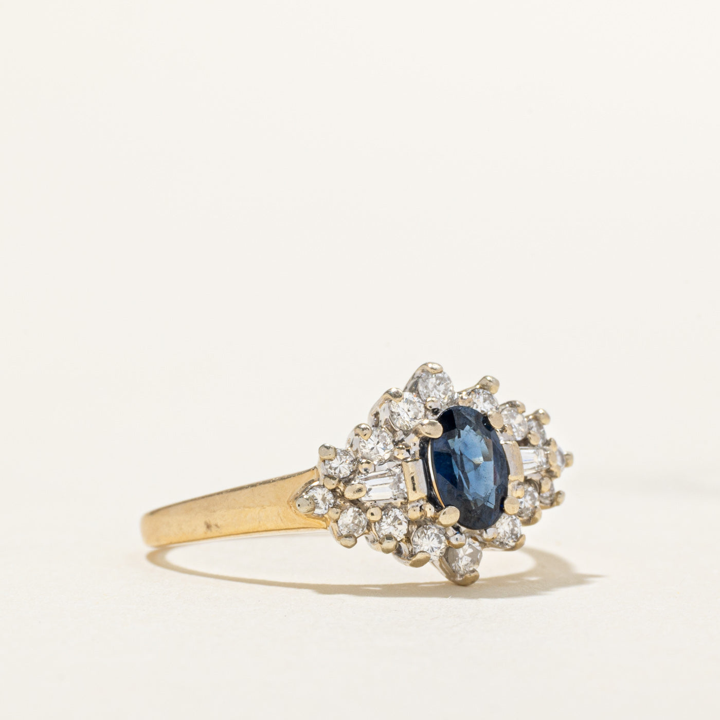 Bague halo pétales en saphir et diamants | 0,50 ct, 0,35 ct au total | Taille 7,5