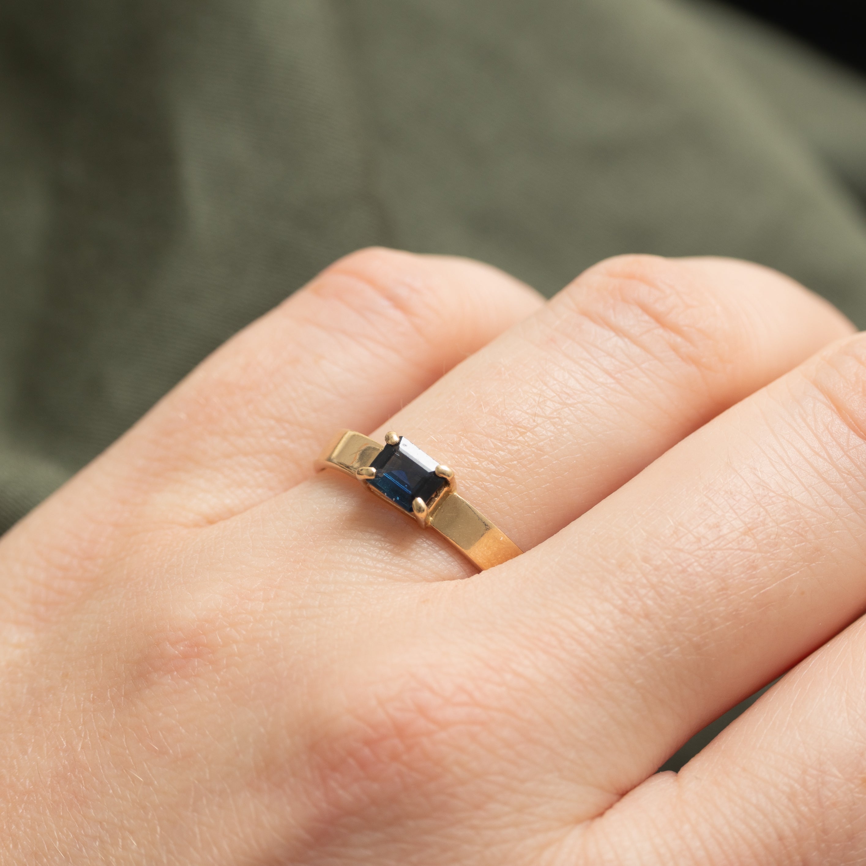 East West Rectangle Cut Sapphire Ring | 0.50ct | SZ 8.25 |