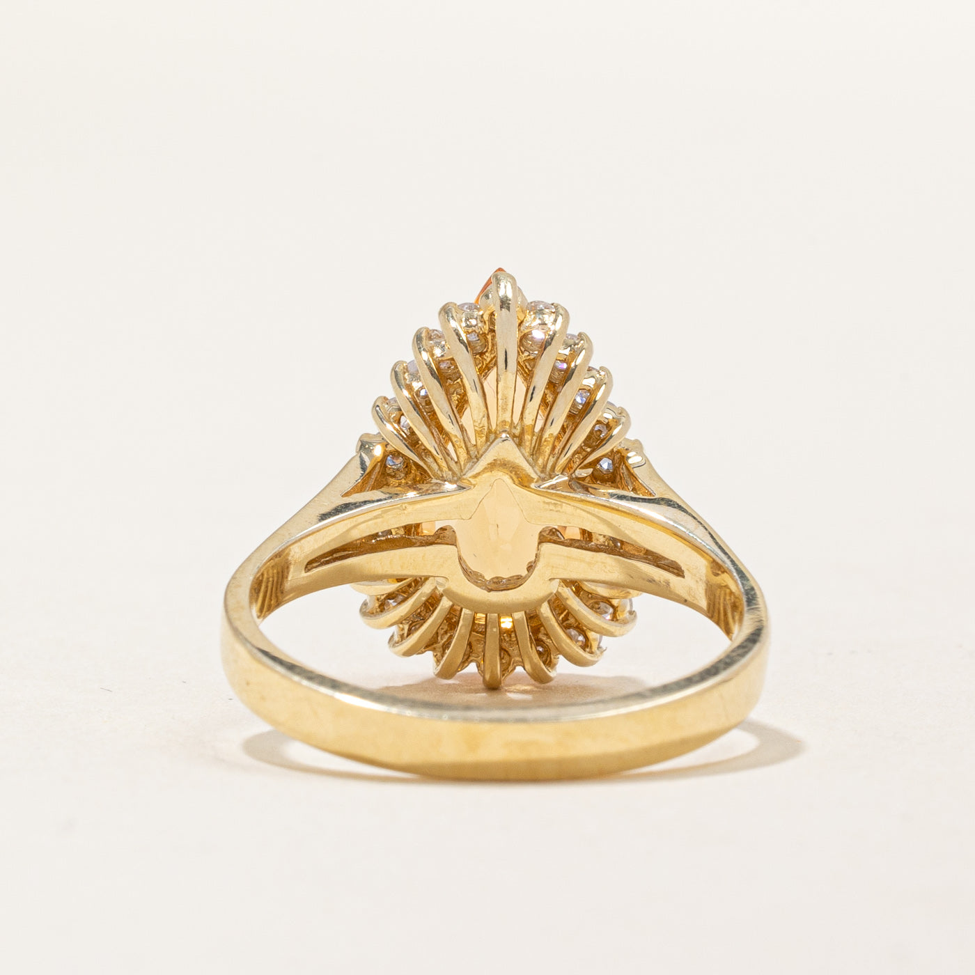 Bague cocktail halo topaze et diamants | 2,30 ct, 0,12 ct au total | Taille 8,25 | 