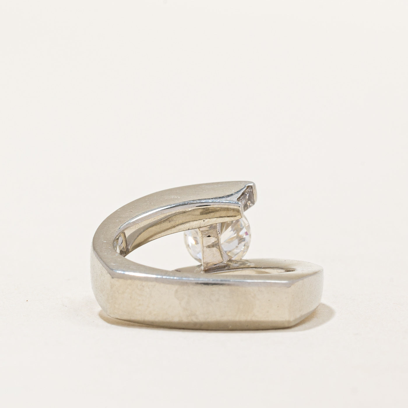 Tension Set Diamond Engagement Ring | 0.88ct SI1 G | SZ 5.25 |
