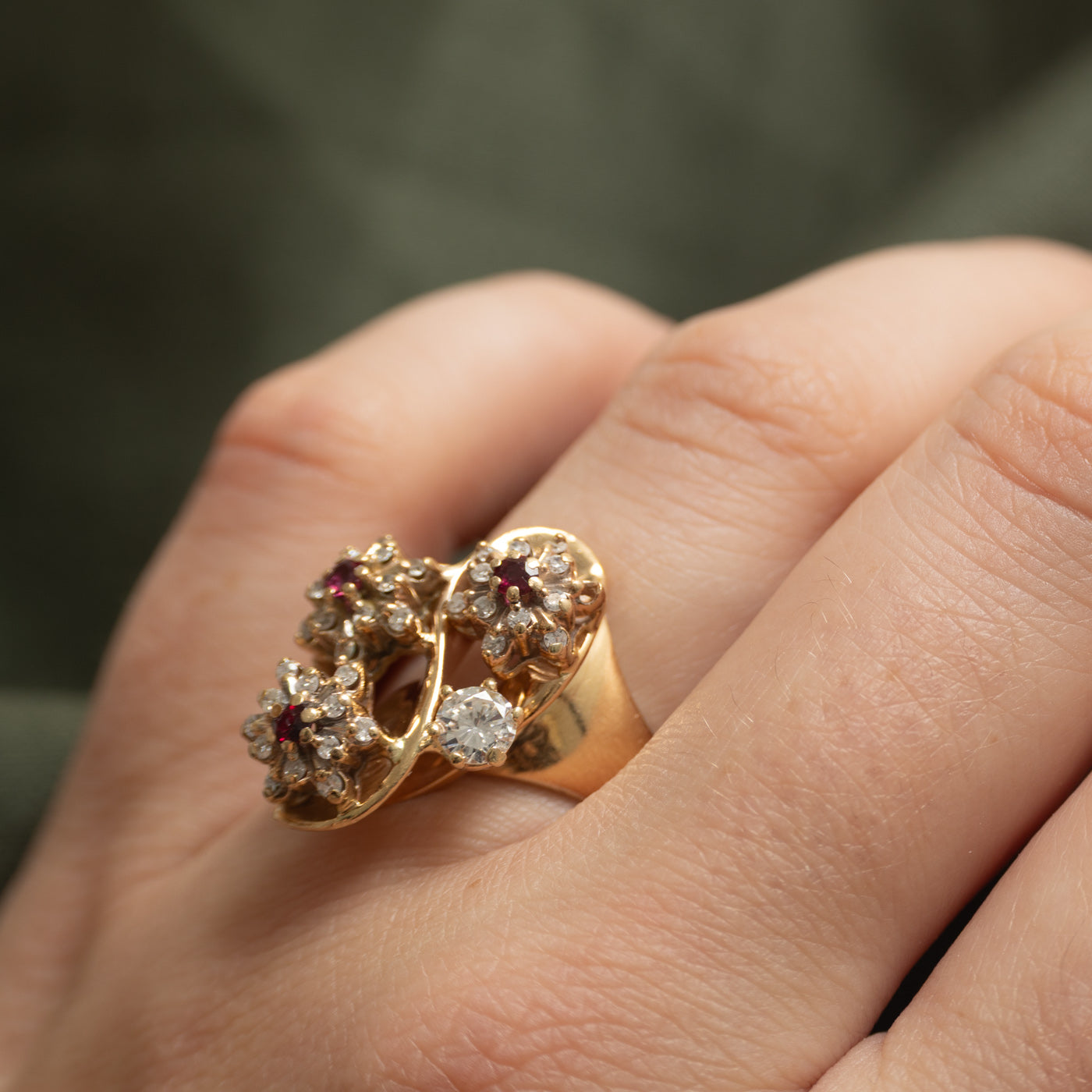 Ruby♥୨୧˙˳⋆﻿　1225 Ruby & Diamond Cluster Flower Cocktail Ring | 0.16ctw, 0.42