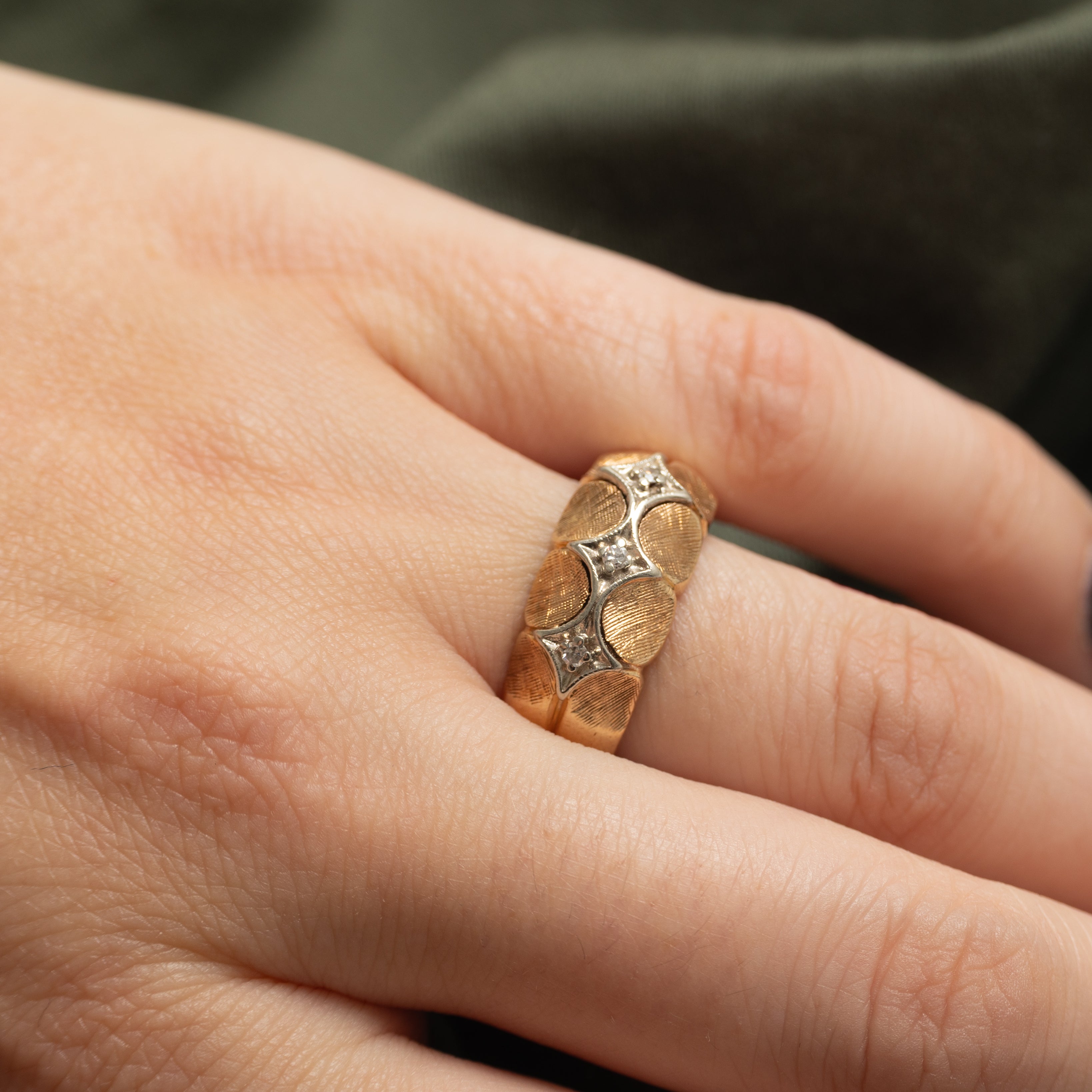 Diamond Cross-Hatch Textured Star Ring | SZ 8.5