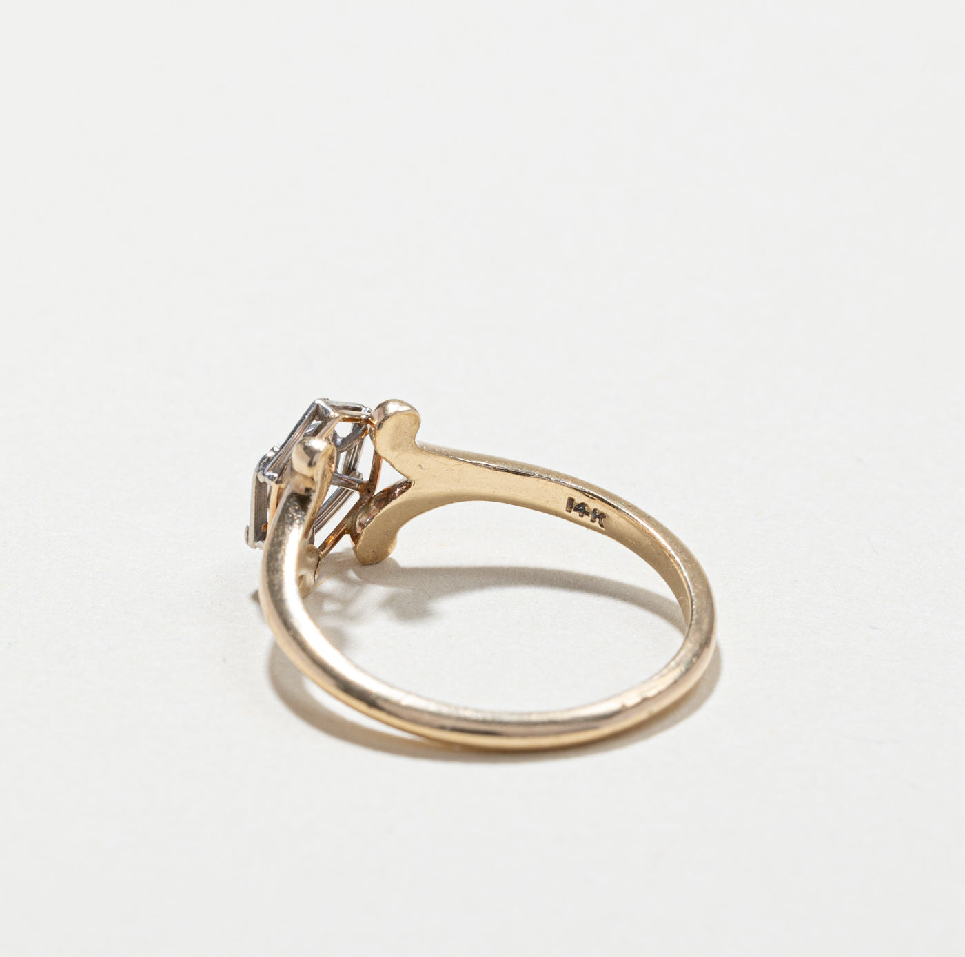 Bague solitaire en or texturé avec diamant | 0,10 ct | Taille 6 | 