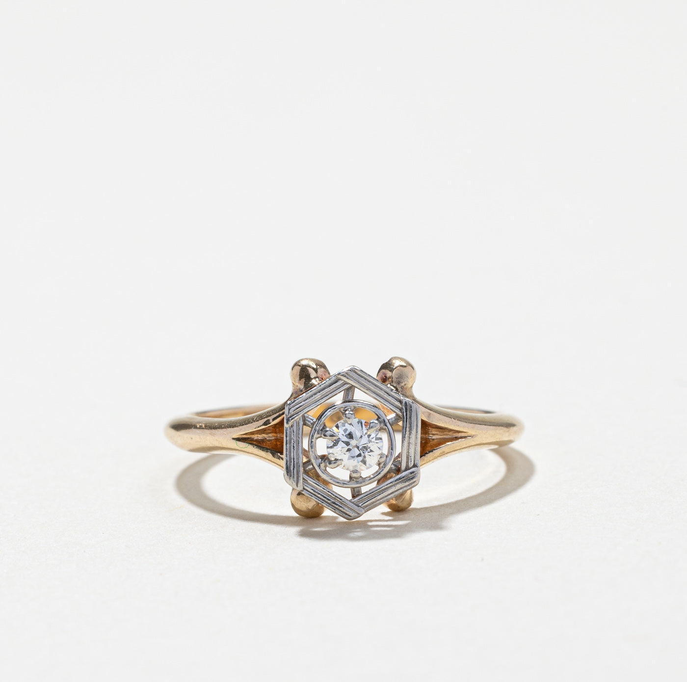 Bague solitaire en or texturé avec diamant | 0,10 ct | Taille 6 | 