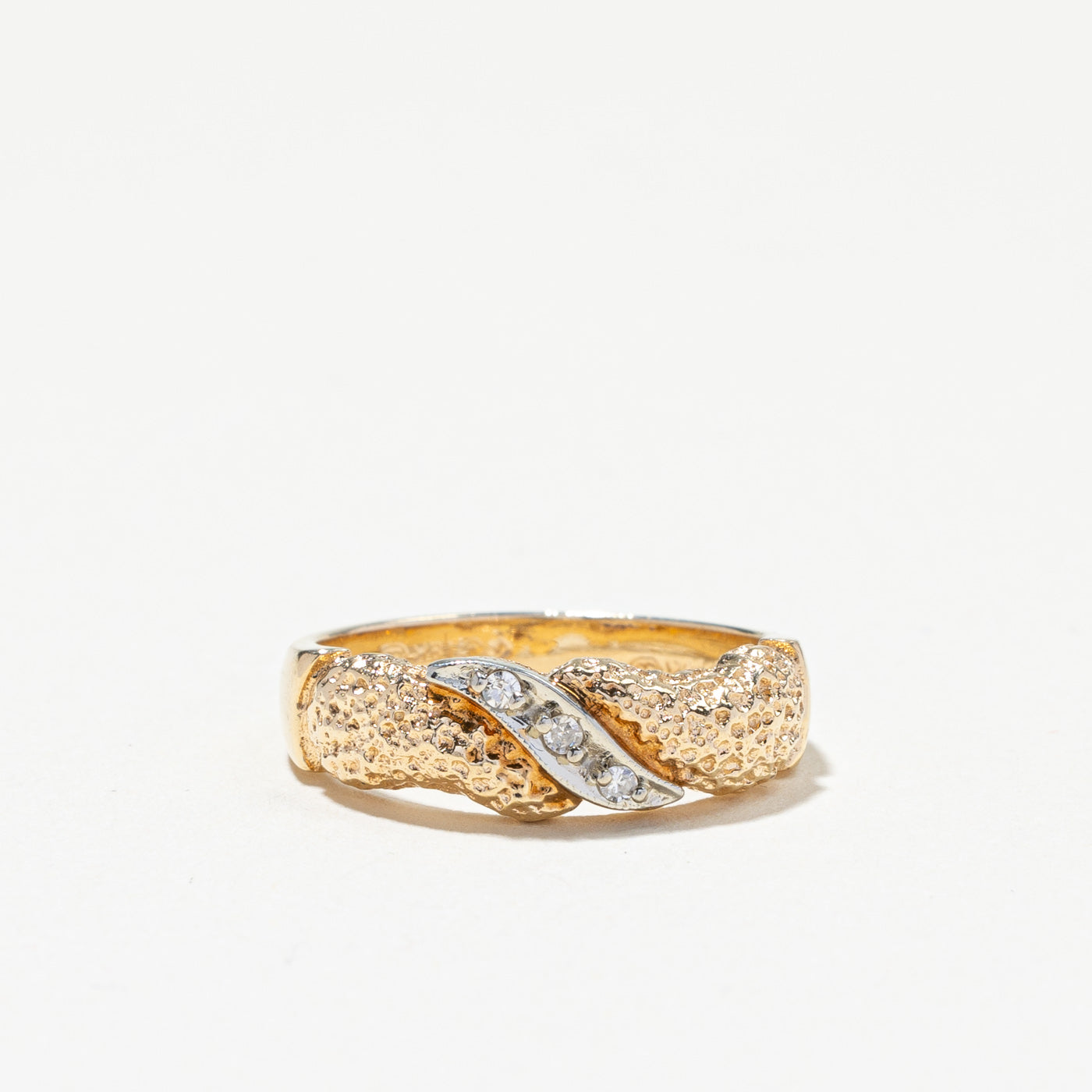 Textured Diamond Ring | 0.04ctw | SZ 6 |