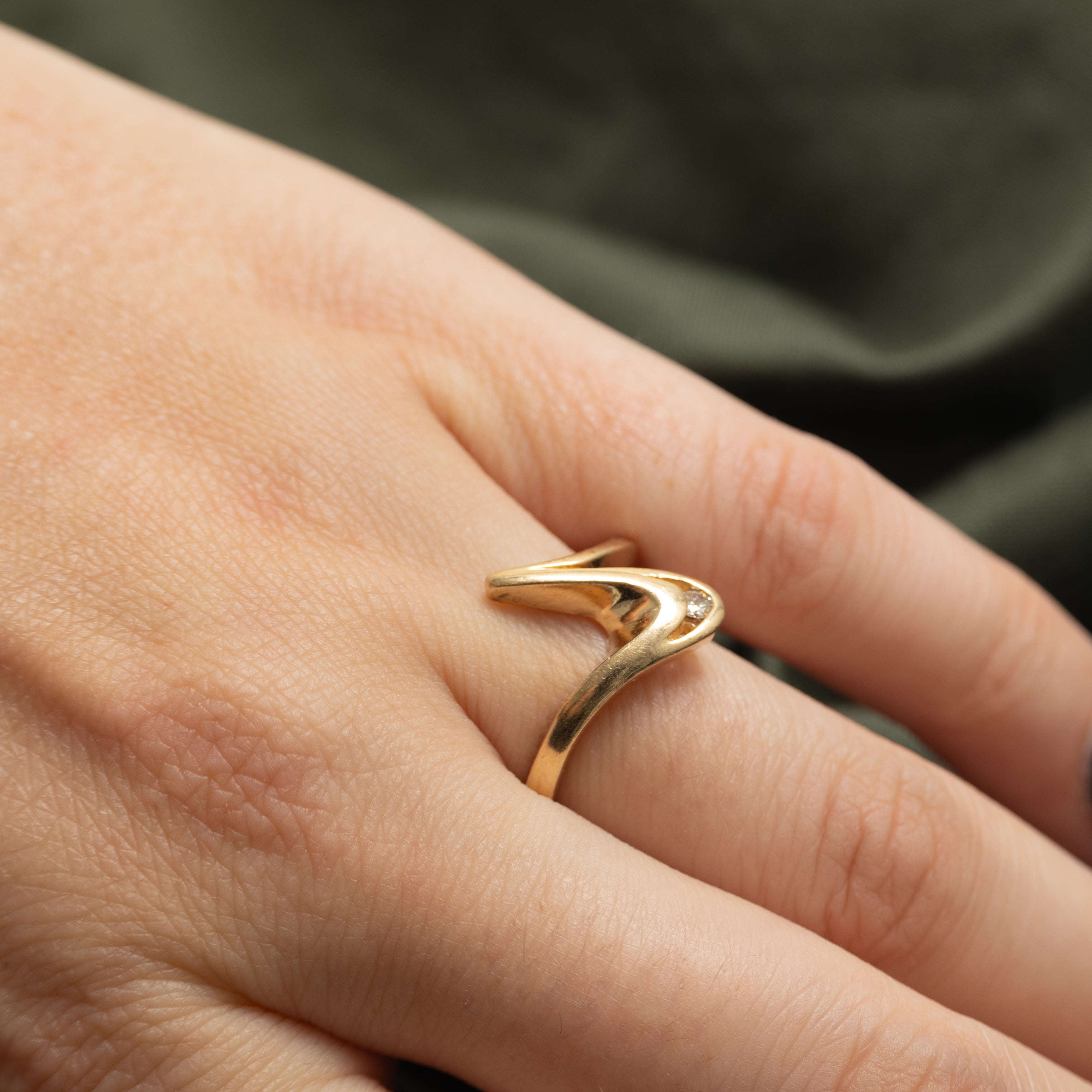 Tension Set Diamond Abstract Ring | 0.08ct | SZ 8