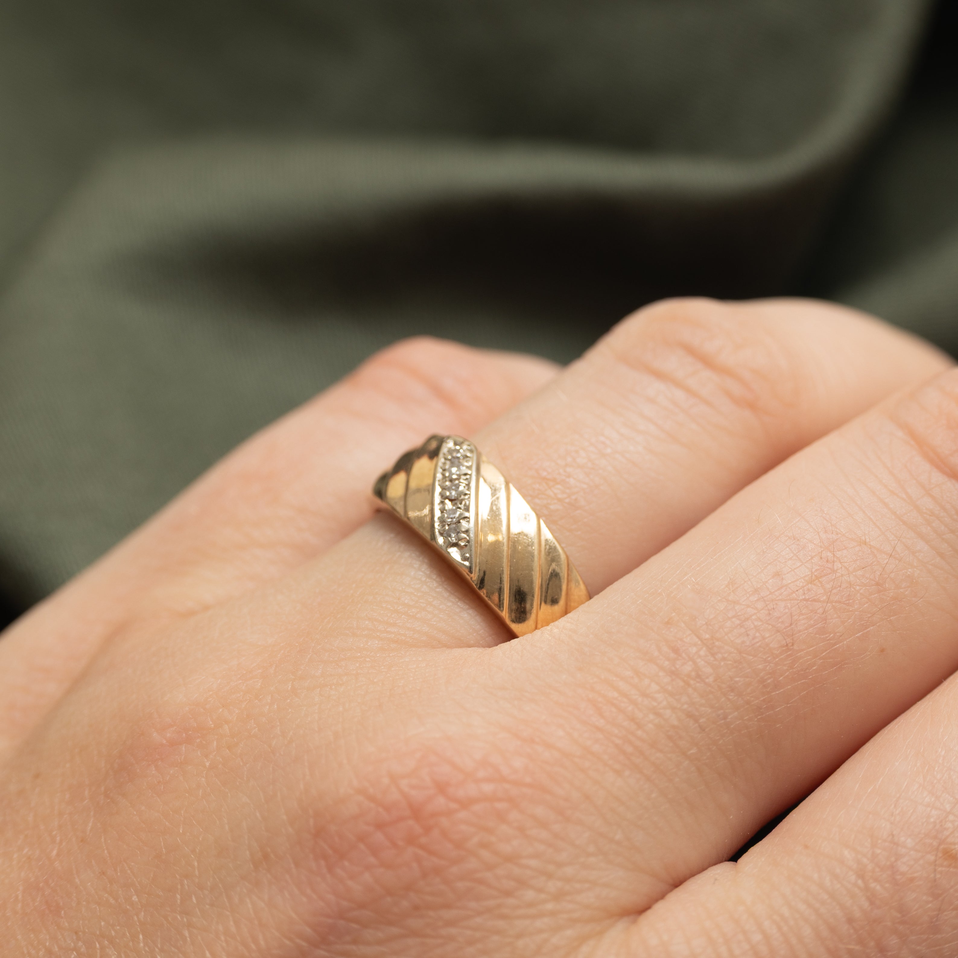 Diagonal Diamond Grooved Ring | SZ 8