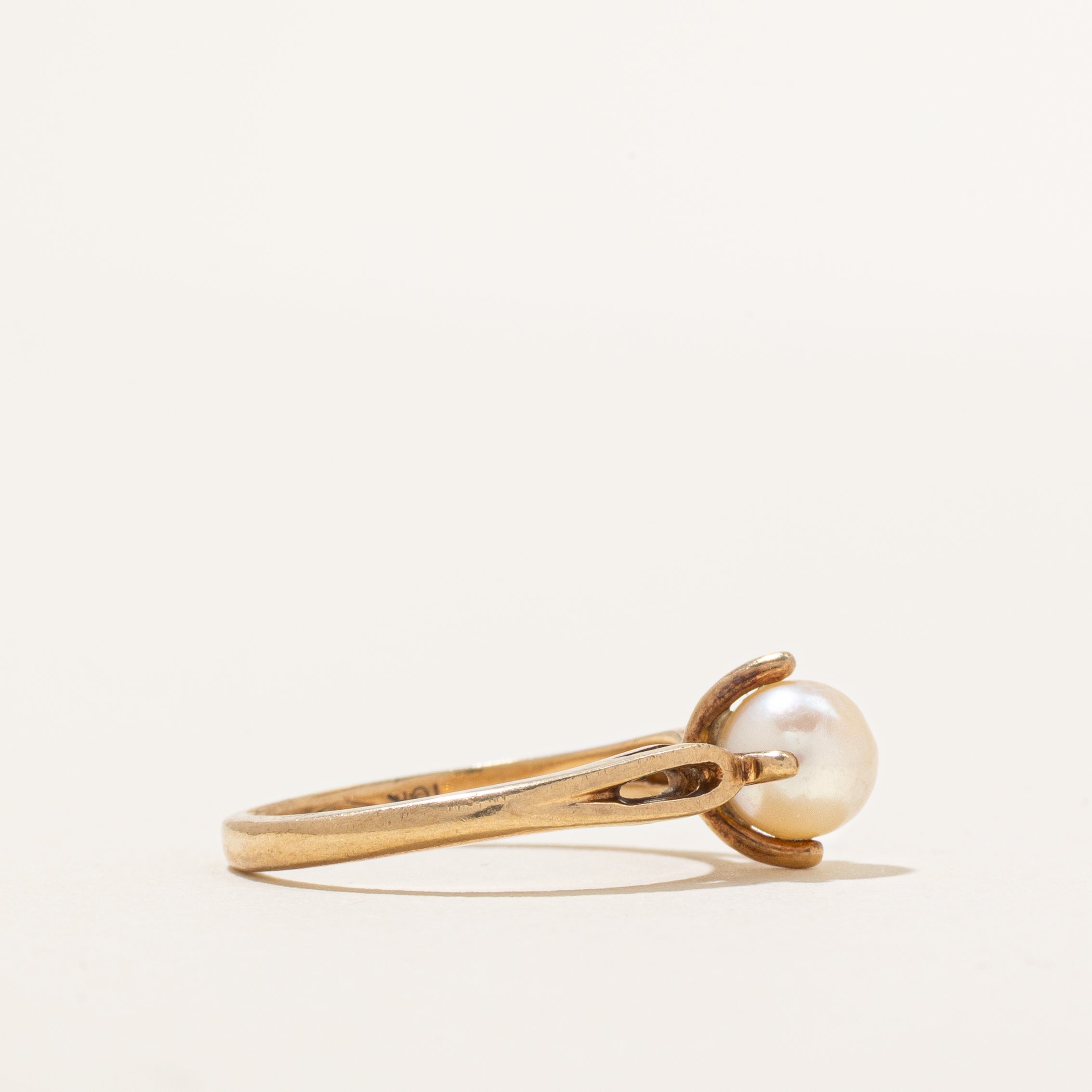 Solitaire Pearl Ring | SZ 5.75