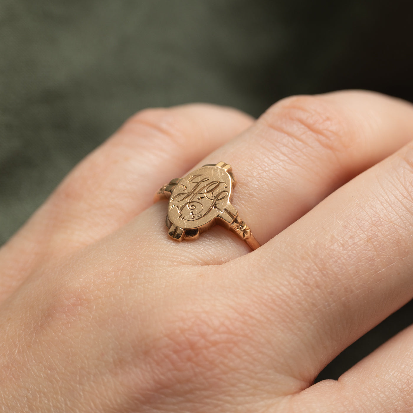 10k Yellow Gold "HS" Initial Signet Ring | SZ 6.25