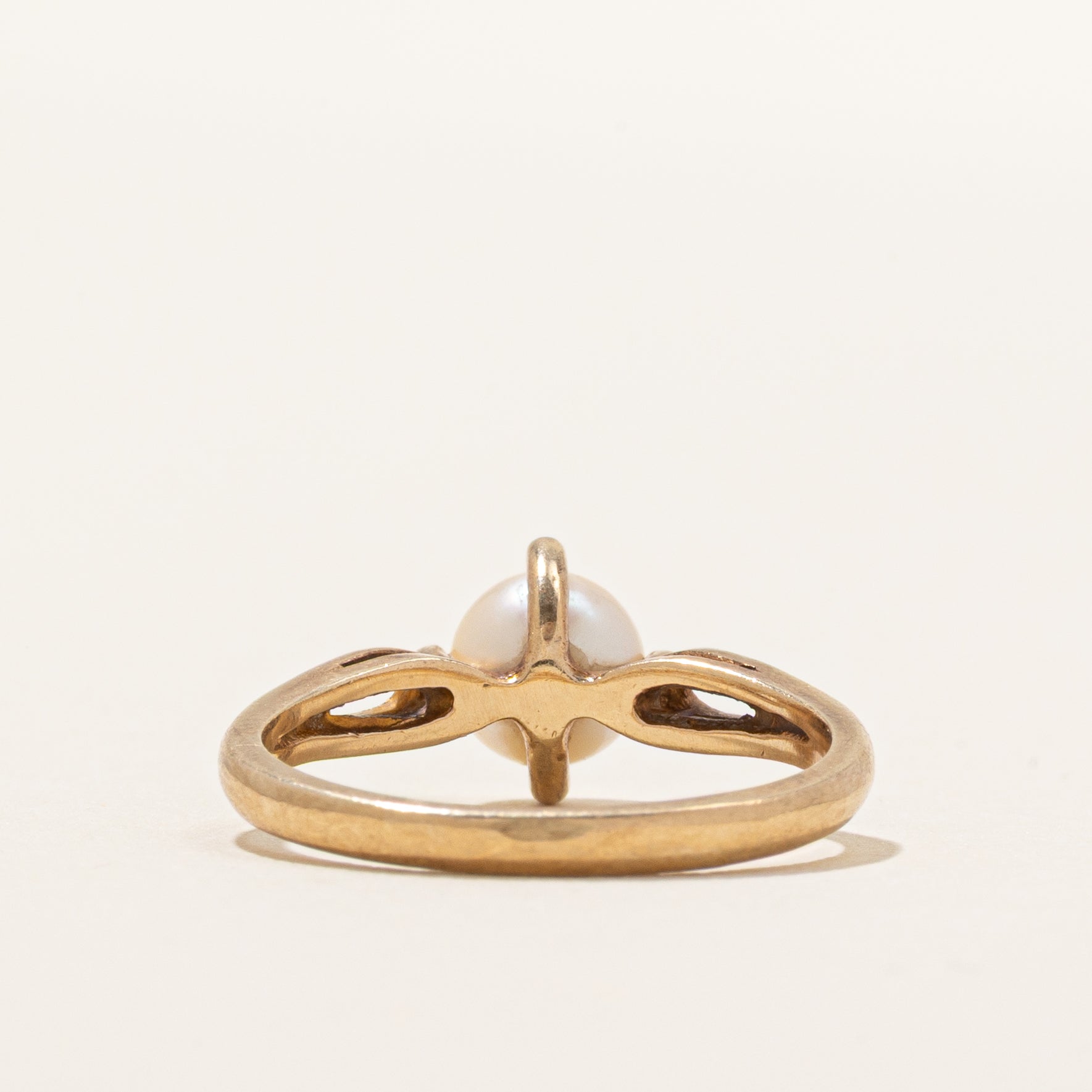 Solitaire Pearl Ring | SZ 5.75
