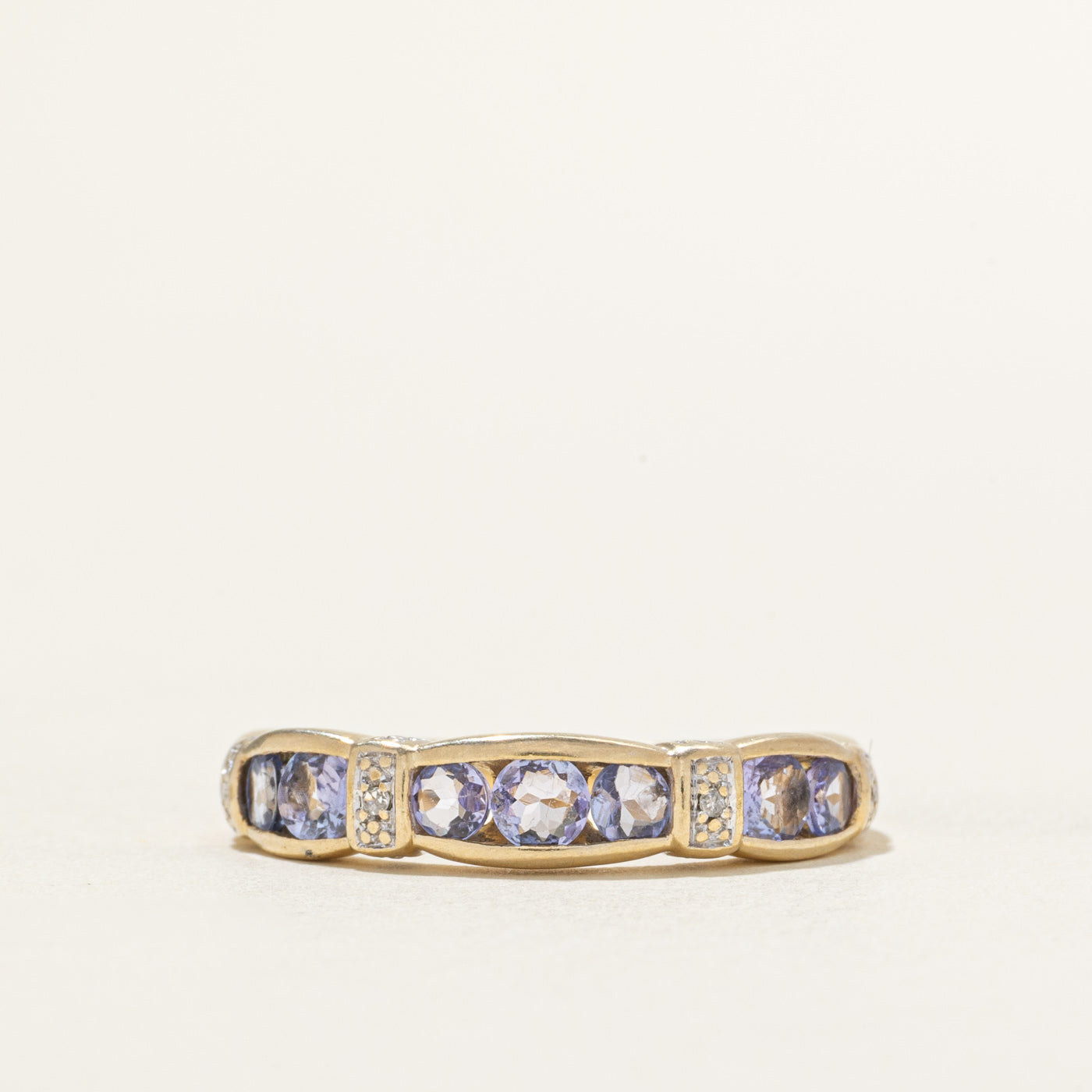 Bague sertie de tanzanites et de diamants | 0,80 ct, 0,02 ct | Taille 6,5
