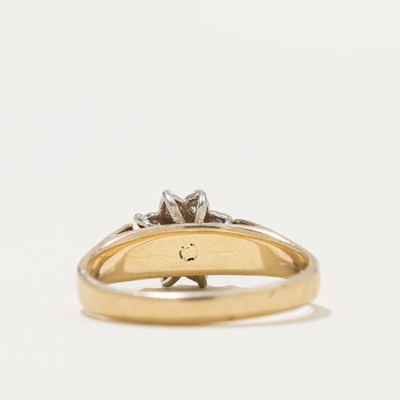 10k Diamond Floral Cluster Ring | 0.25ctw | SZ 8