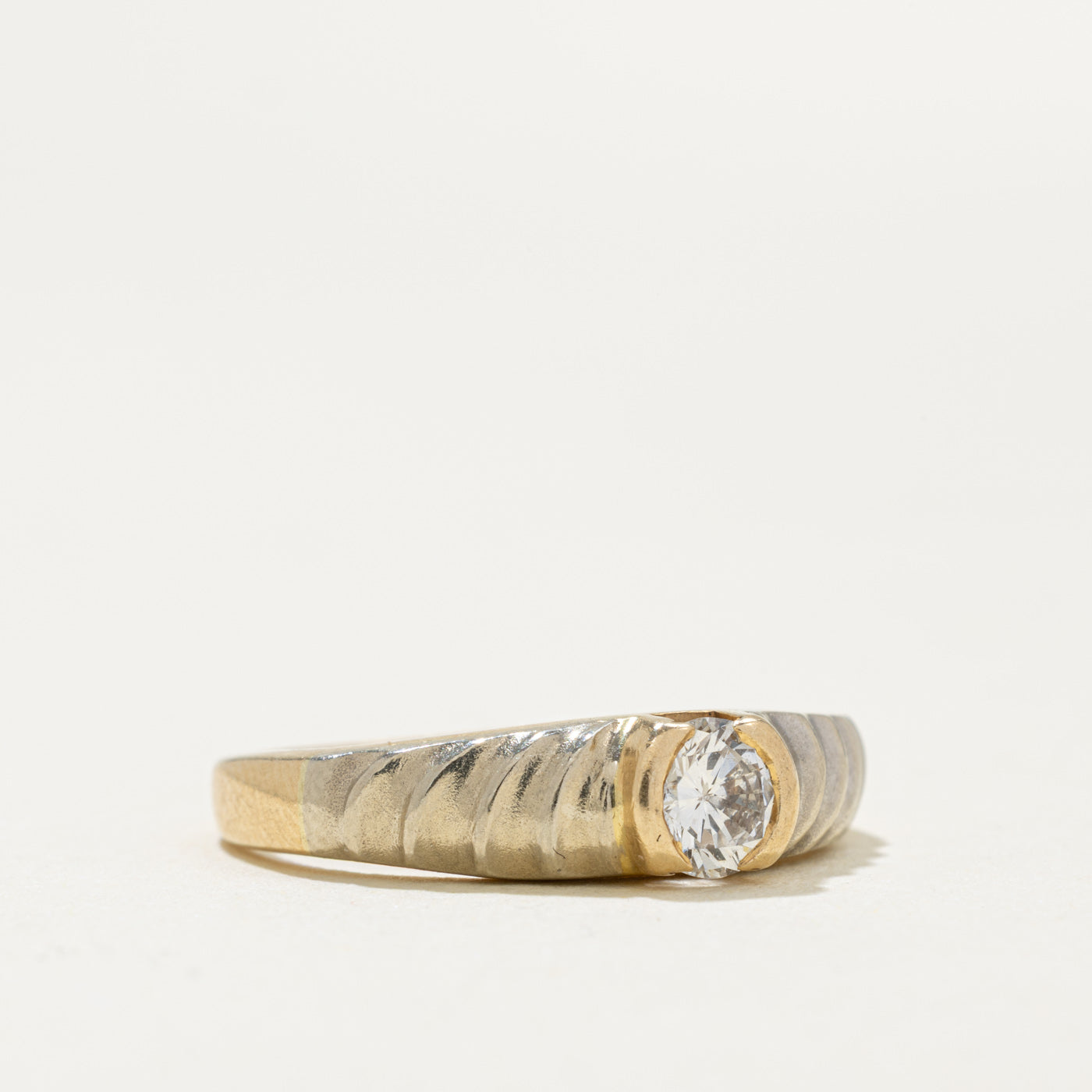 14k Solitaire Semi Bezel Diamond Grooved Ring | 0.38ct VS2 J | SZ 6.25