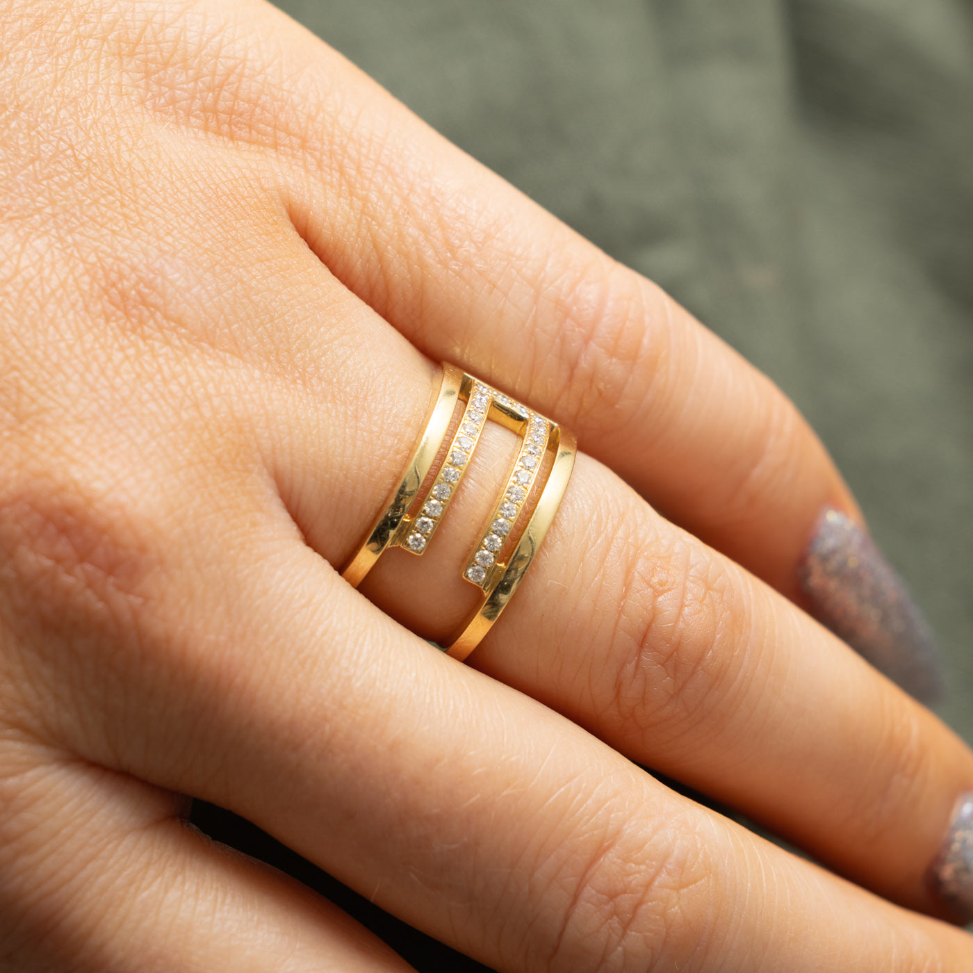 18k Multi Row Diamond Open Geometric Ring | 0.15ctw | SZ 5.5