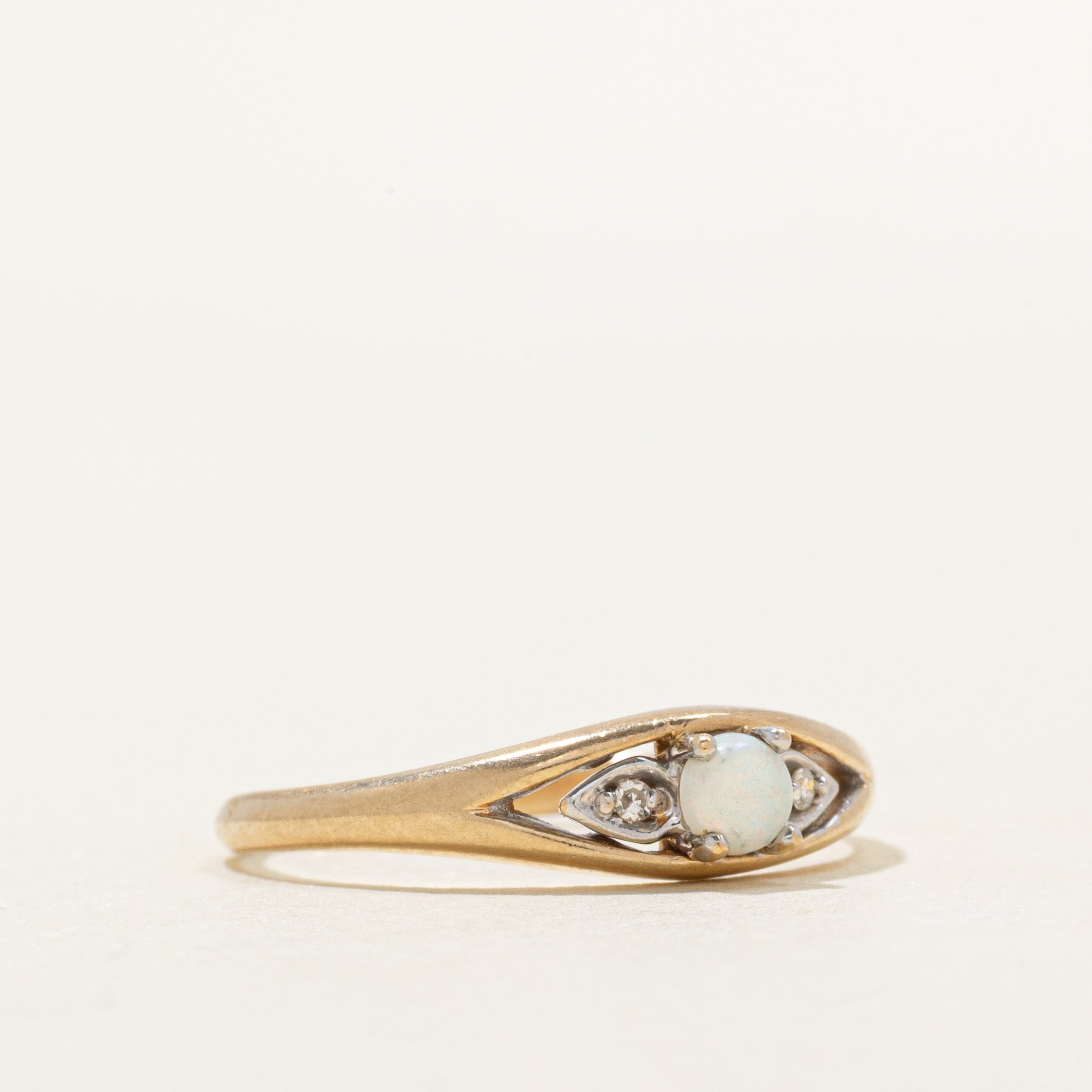 Cabochon Opal & Diamond Tapered Ring | 0.13ct, 0.004ctw | SZ 7.5