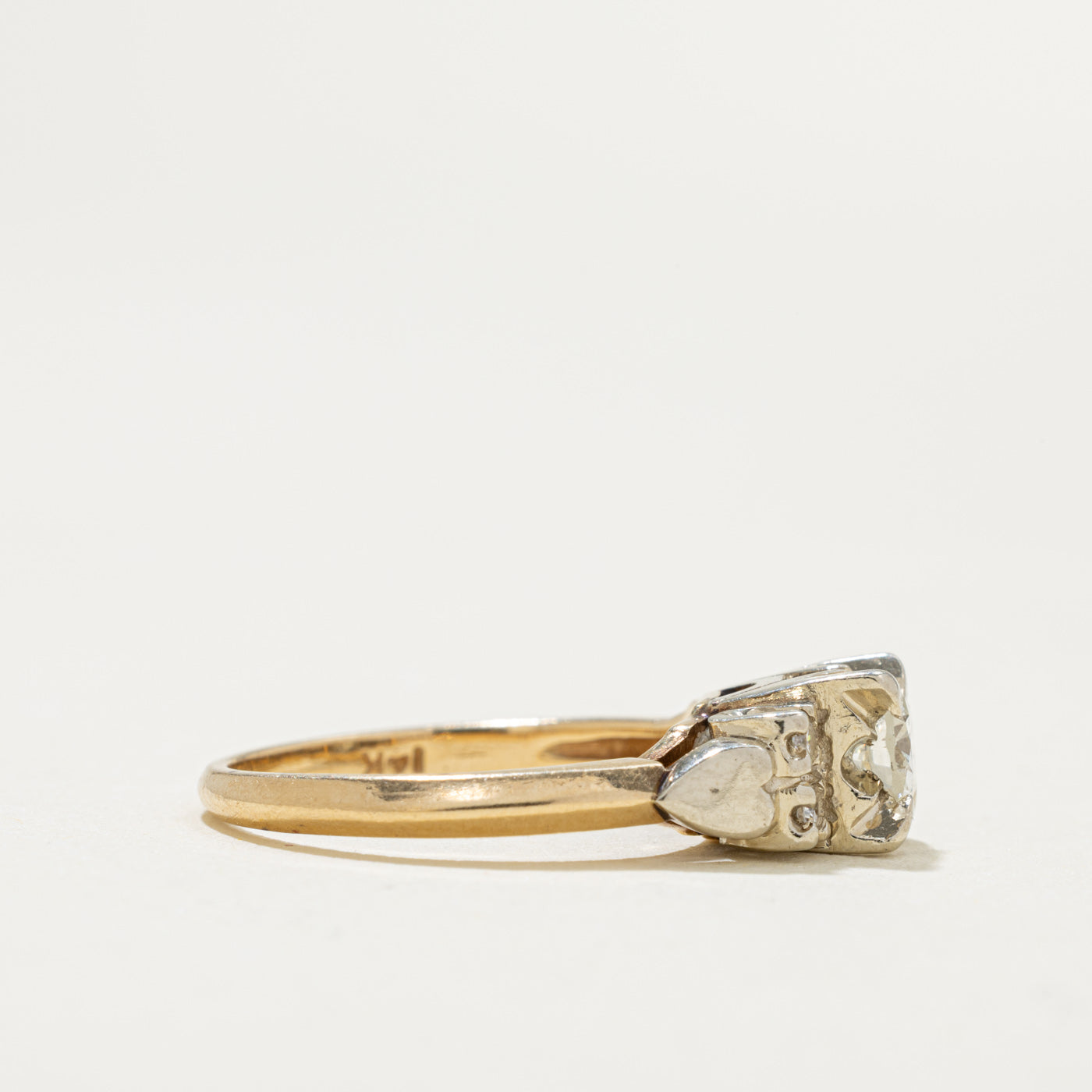 Illusion Set Diamond Accented Ring | 0.29ctw | SZ 4.25