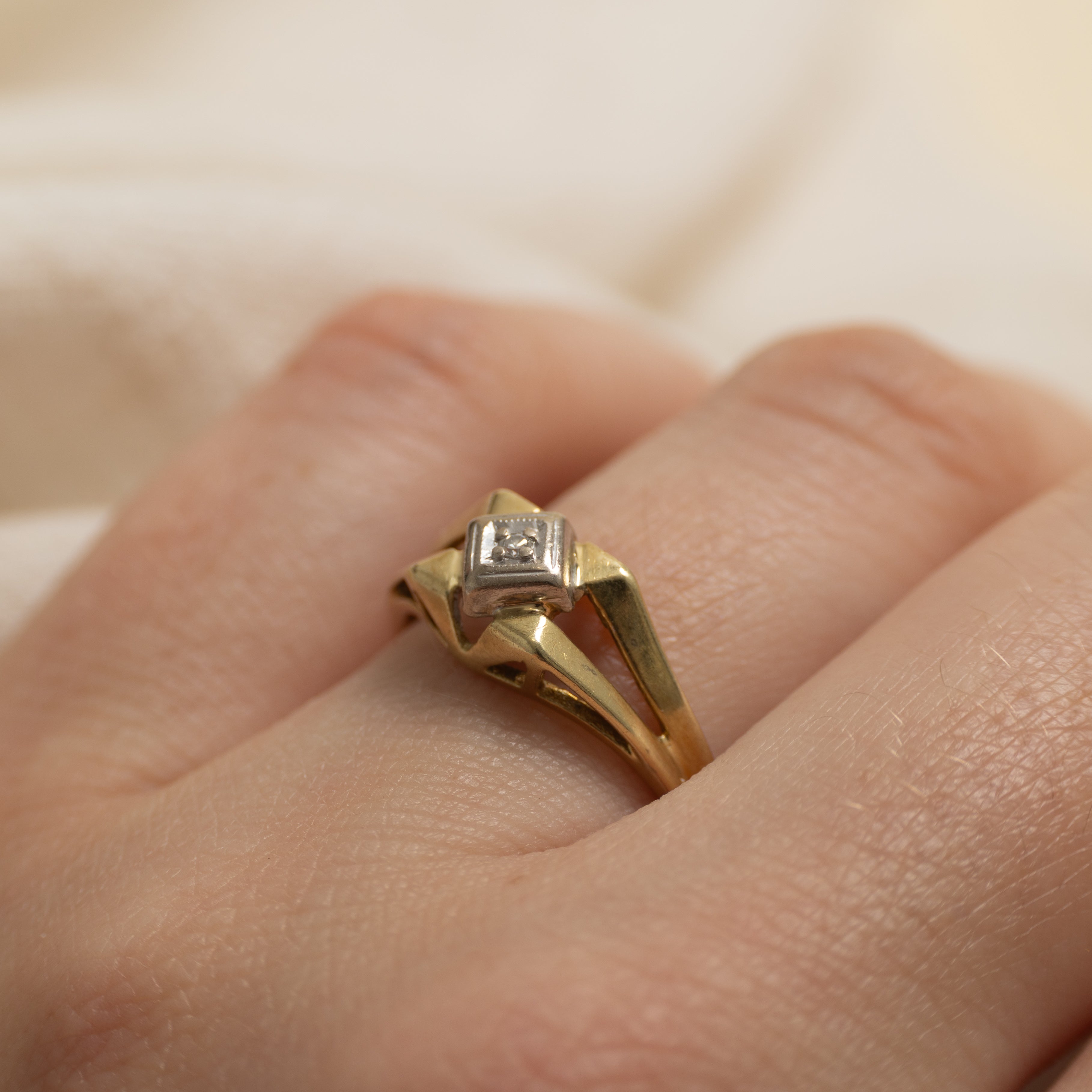 14k Diamond Geometric Ring | SZ 7