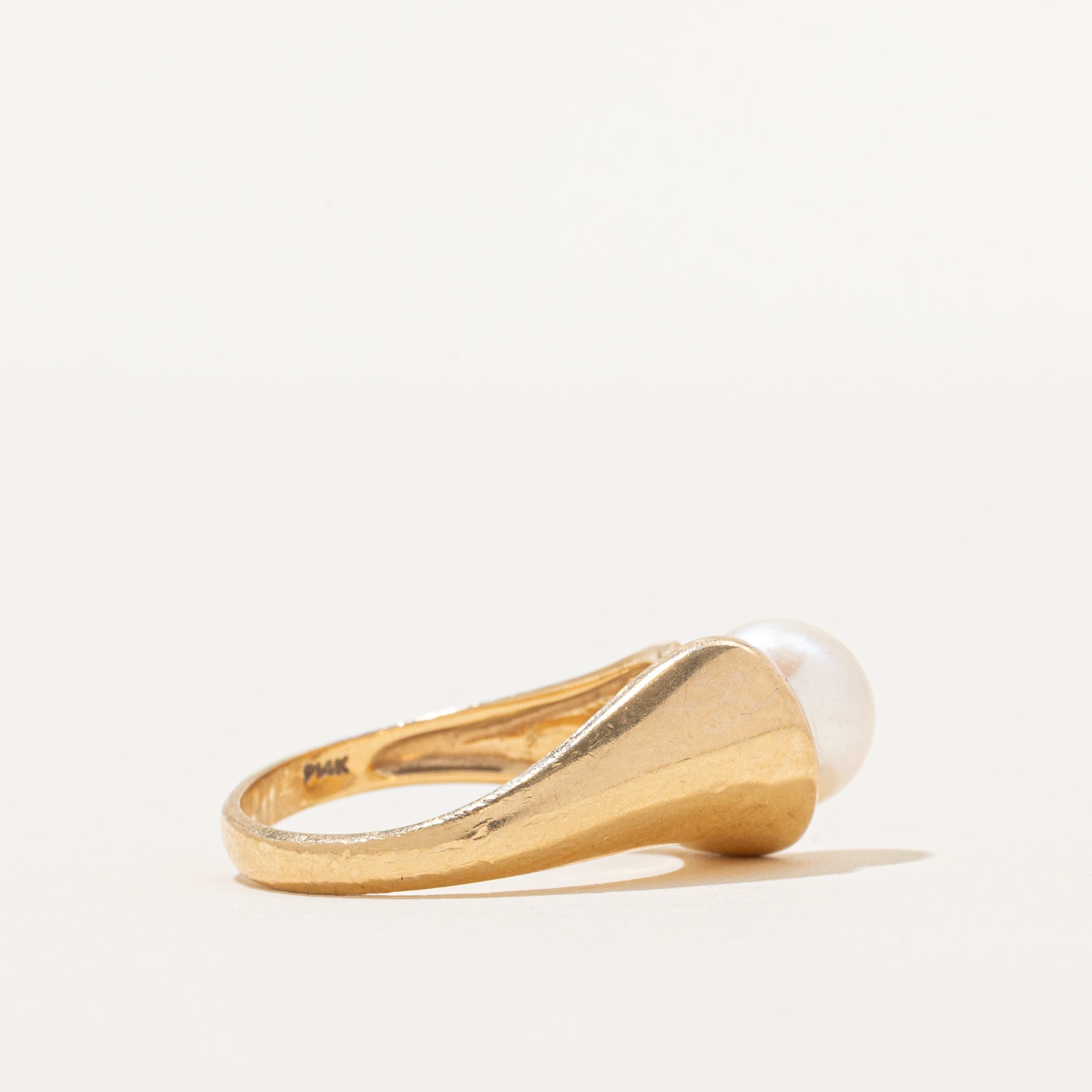 Pearl & Diamond Ring | 0.02ct | SZ 6