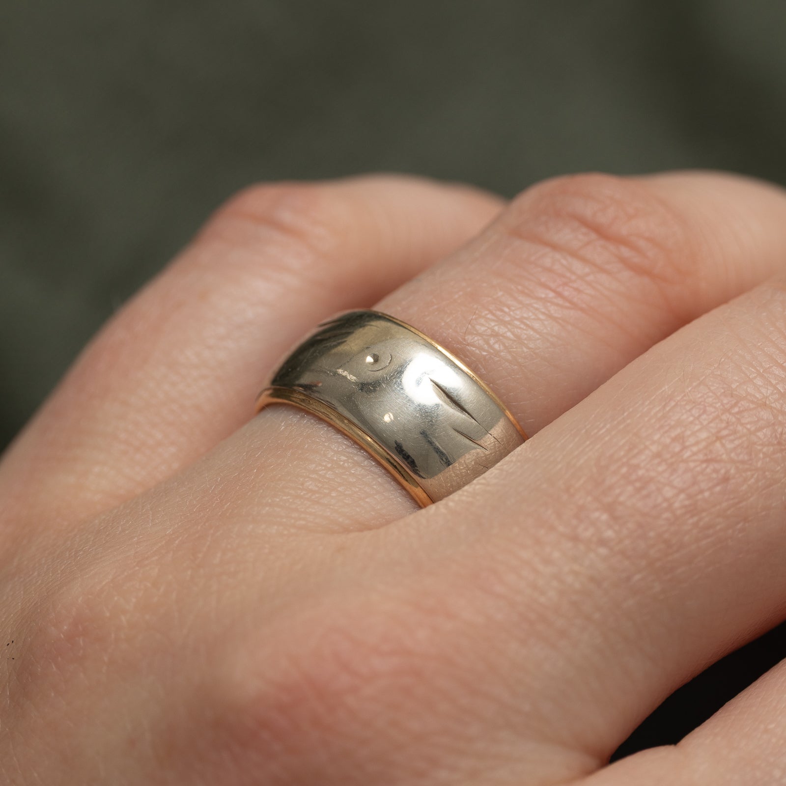 10K Two Tone Gold Engraved Cigar Band | 9mm | SZ 7.5