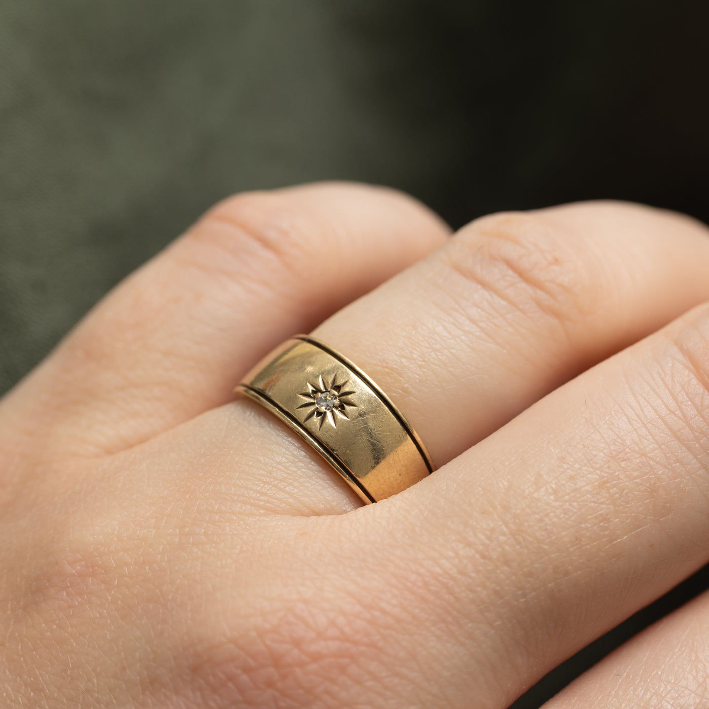 Star Set Diamond Band | SZ 6.25