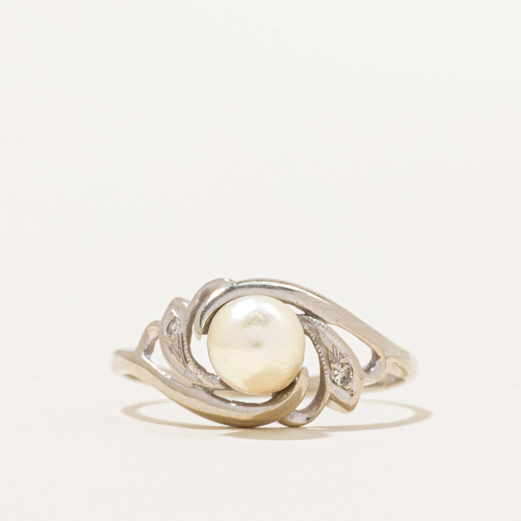 Pearl & Diamond Ring | 0.02ctw | SZ 6.5