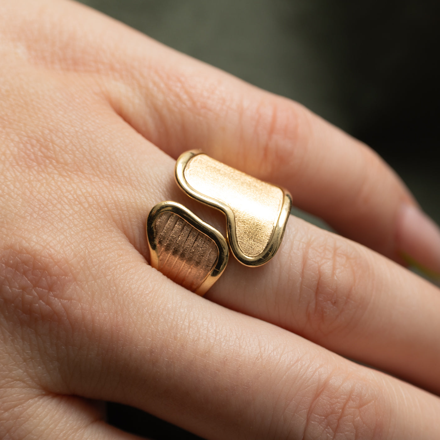 14k Yellow & Rose Gold Textured Ring | SZ 8.5