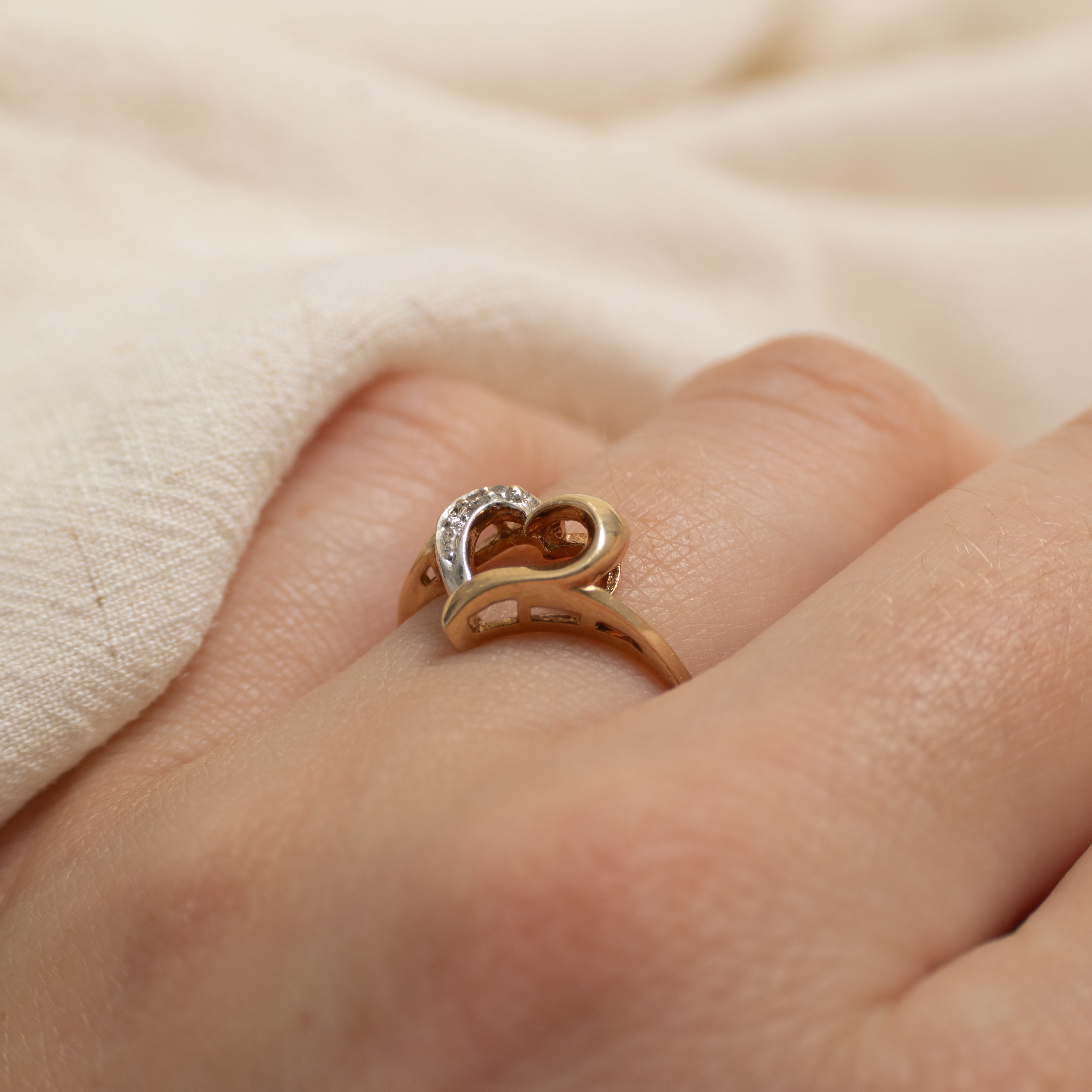 10k Diamond Two Tone Heart Ring | SZ 5.75