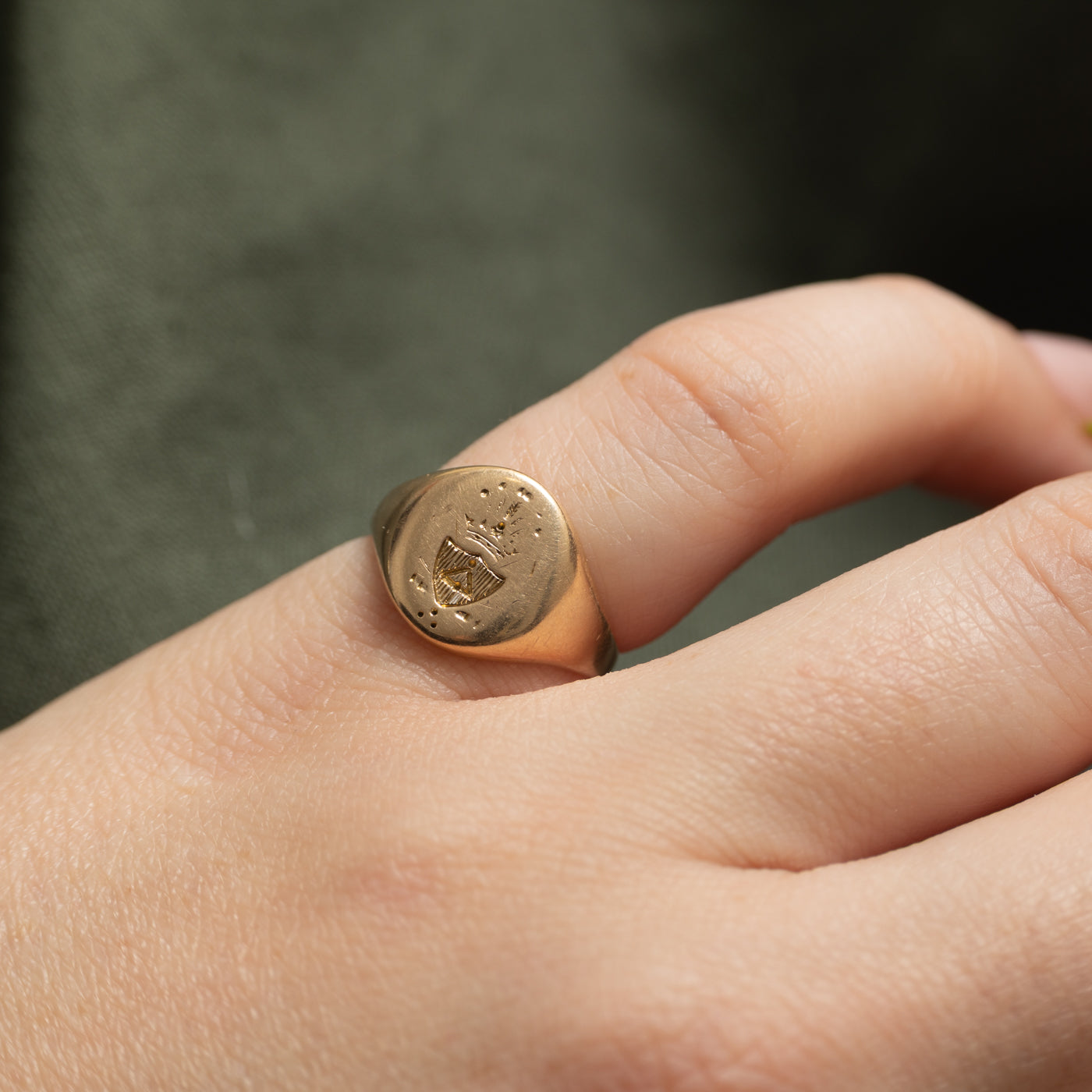 'Birks' 14k Yellow Gold Crest Signet Ring | SZ 5