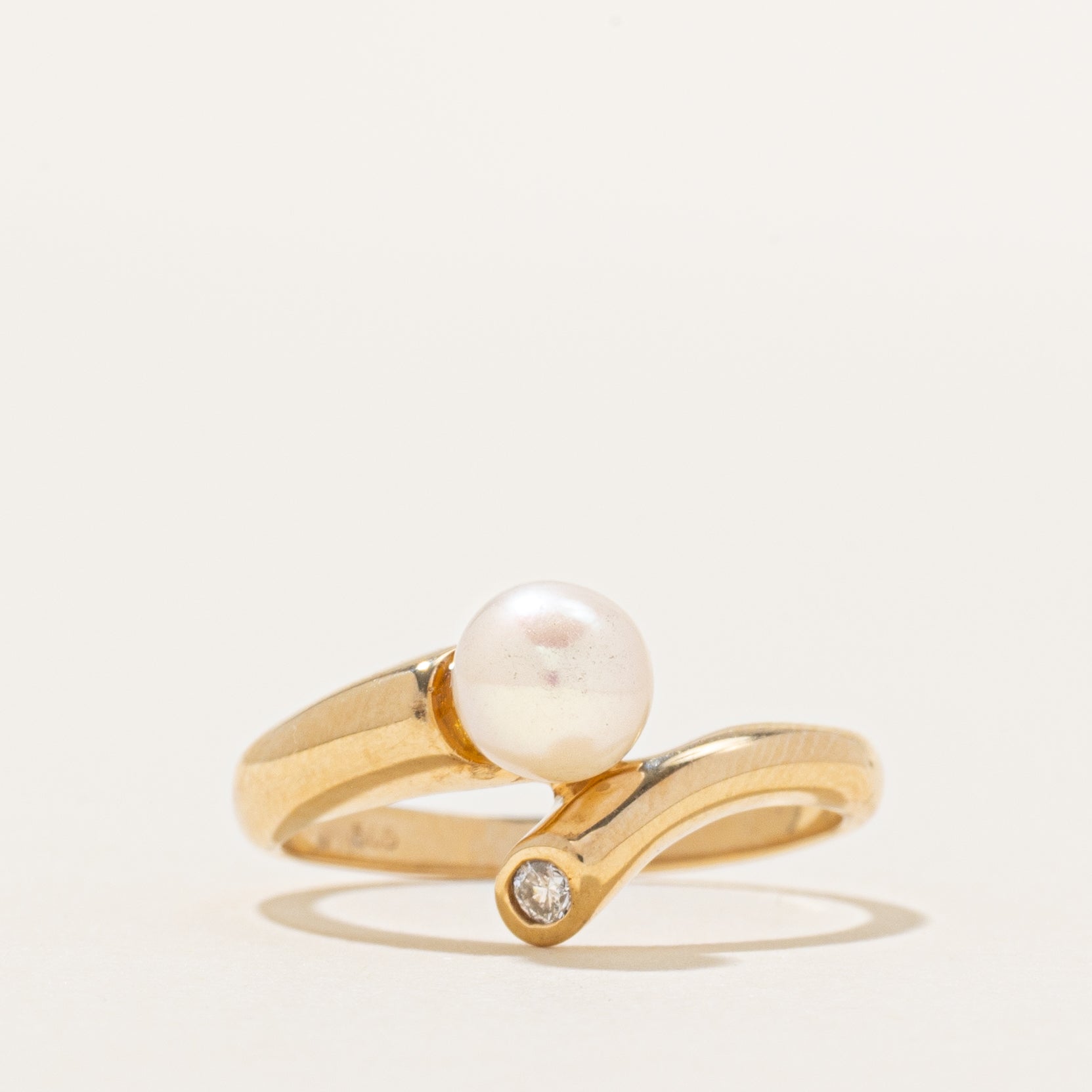Bypass Diamond & Pearl Ring | 0.04ct | SZ 6