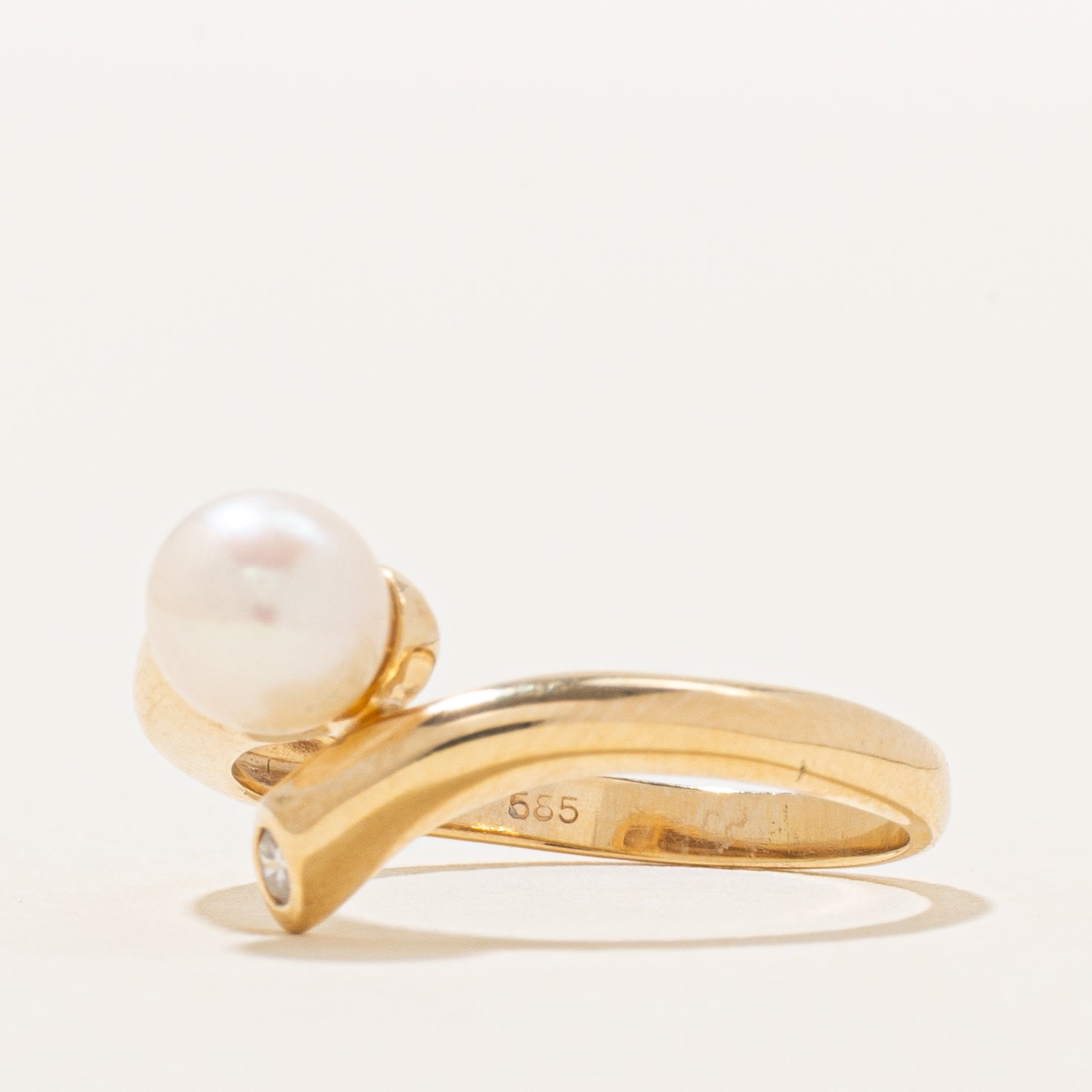 Bypass Diamond & Pearl Ring | 0.04ct | SZ 6